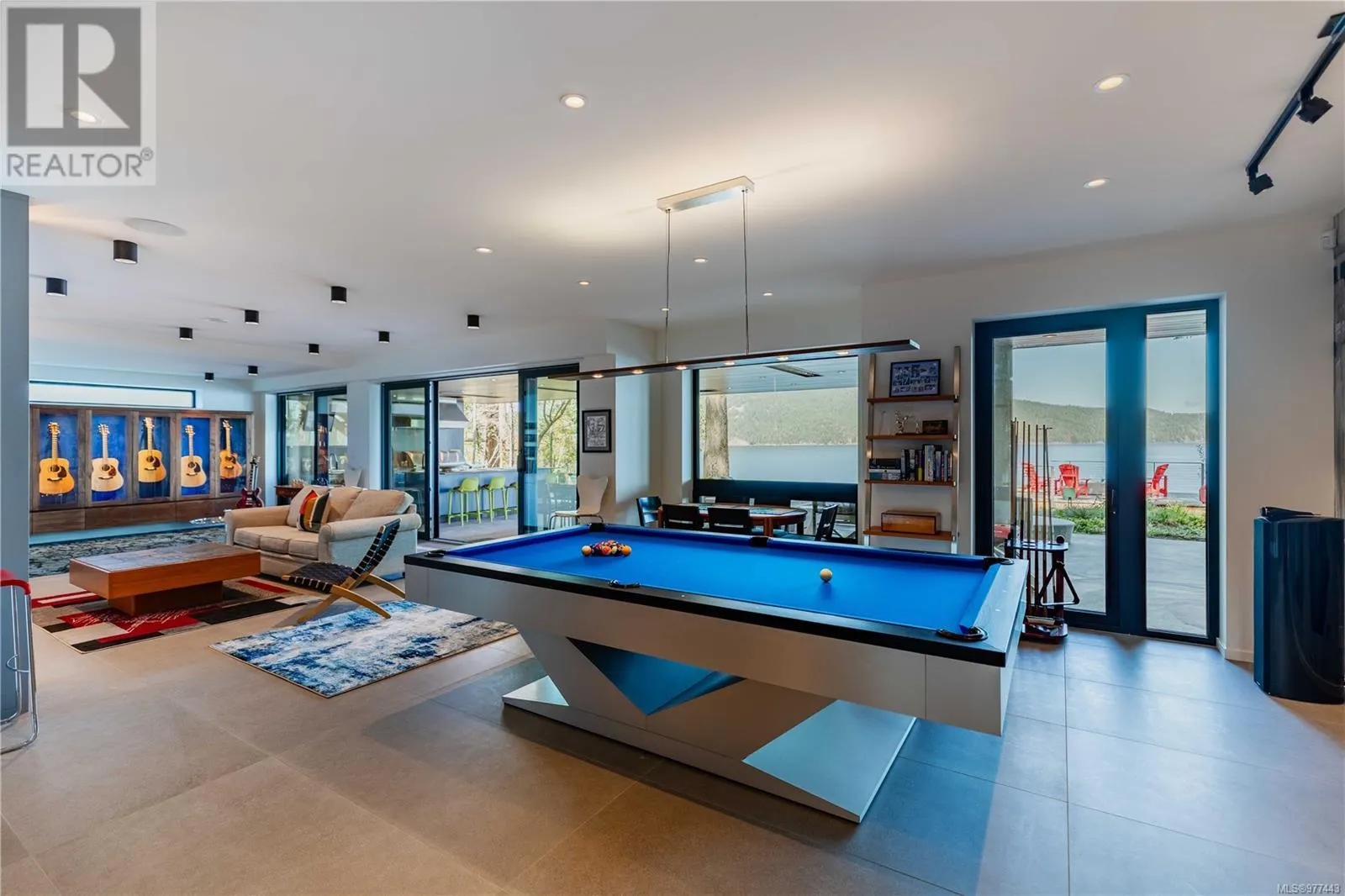 848 Lands End Rd