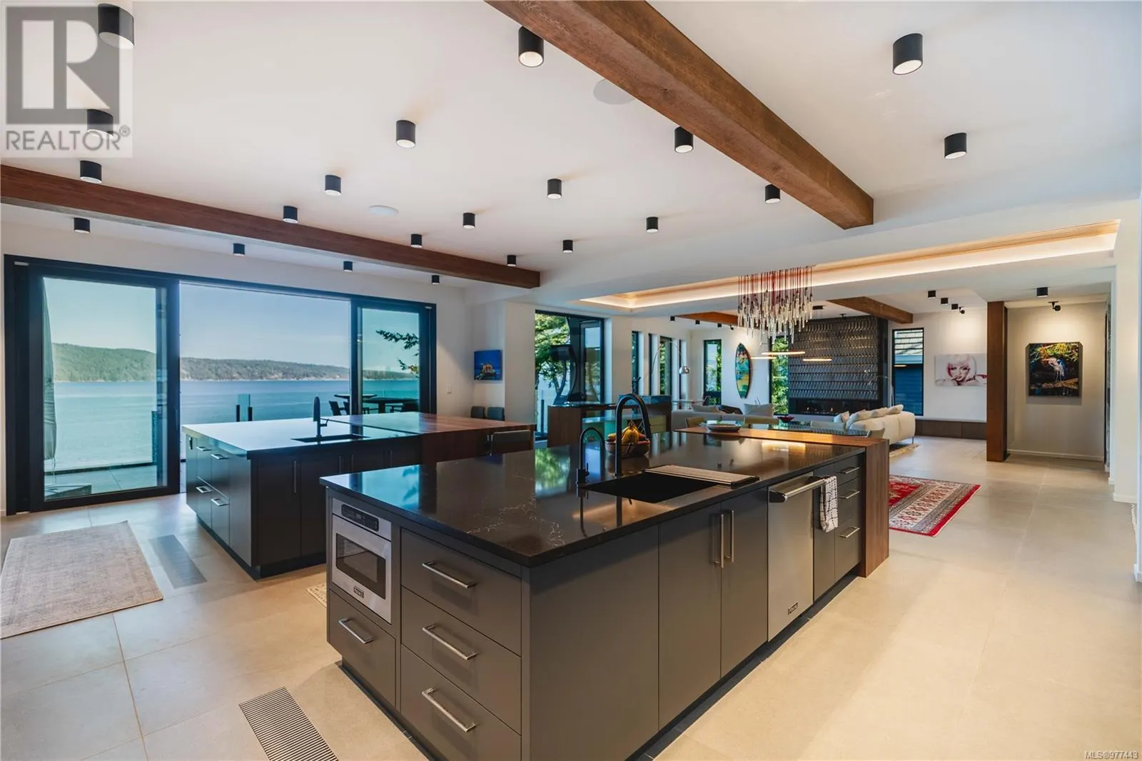 848 Lands End Rd
