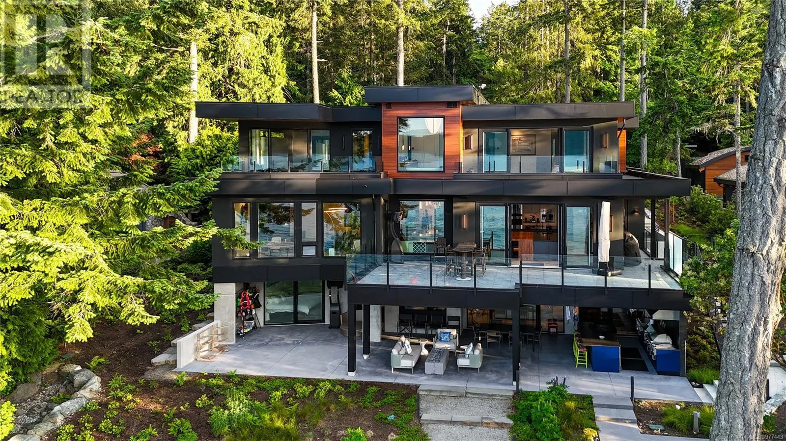 848 Lands End Rd