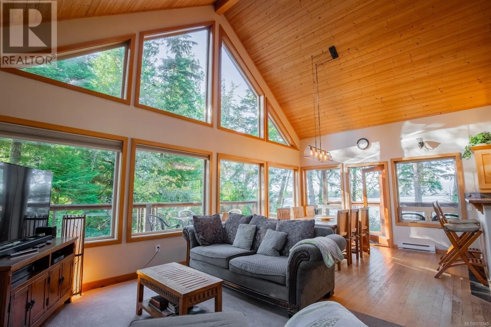 1027 Jensens Bay Rd