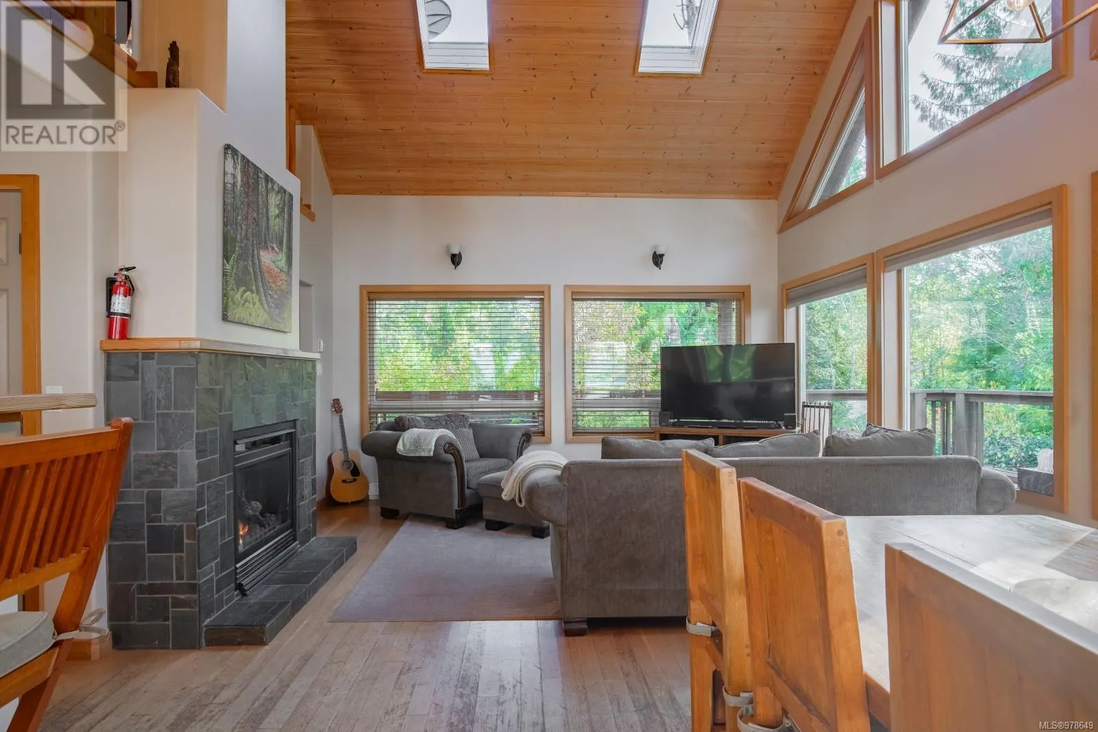 1027 Jensens Bay Rd