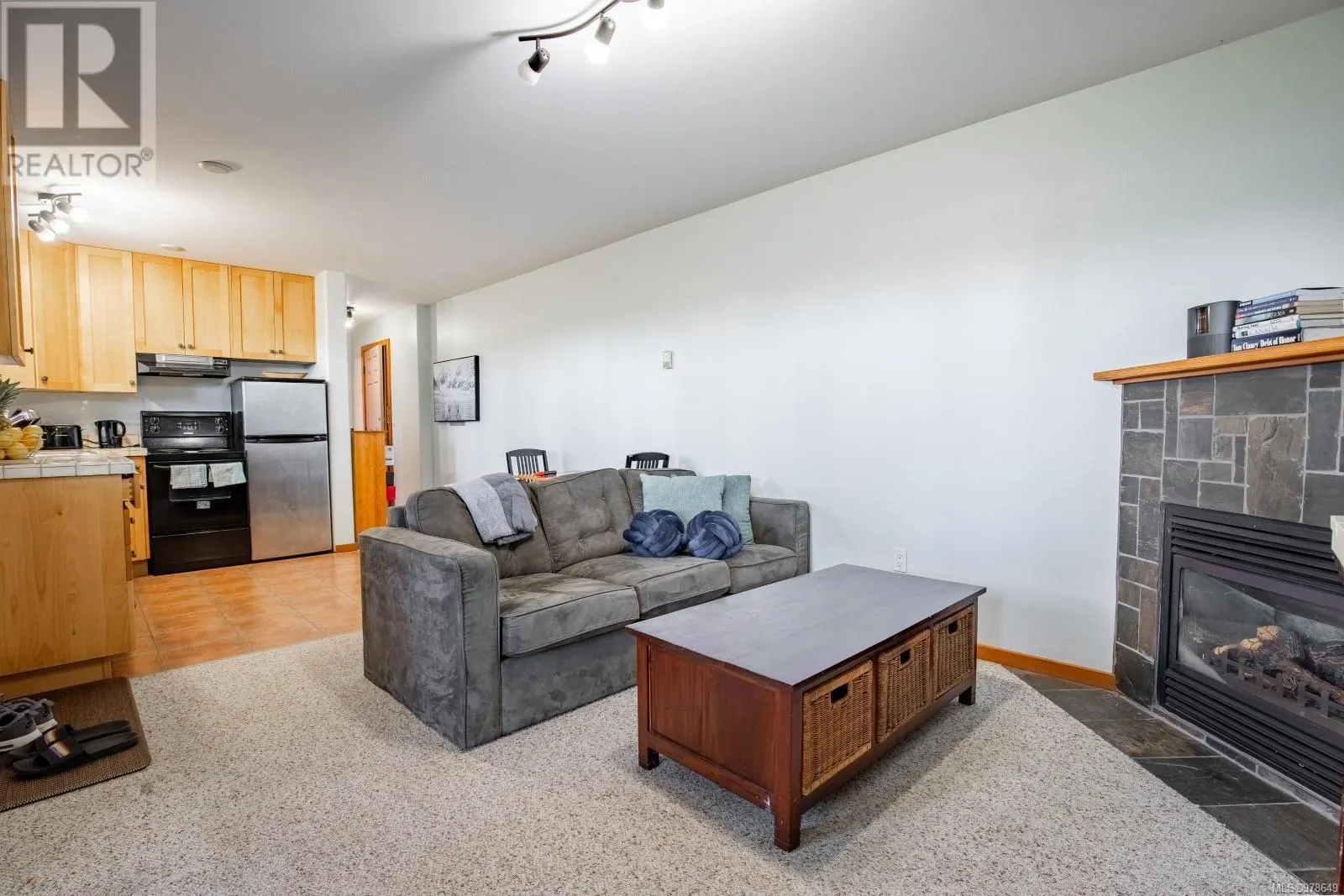 1027 Jensens Bay Rd