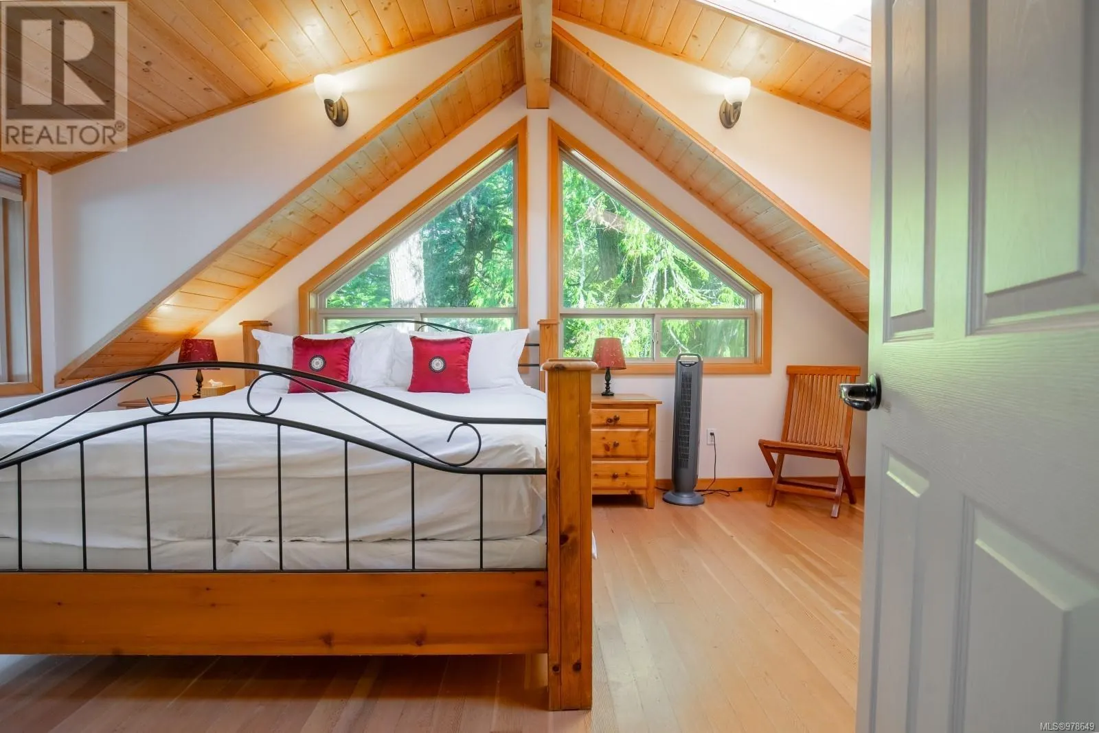 1027 Jensens Bay Rd