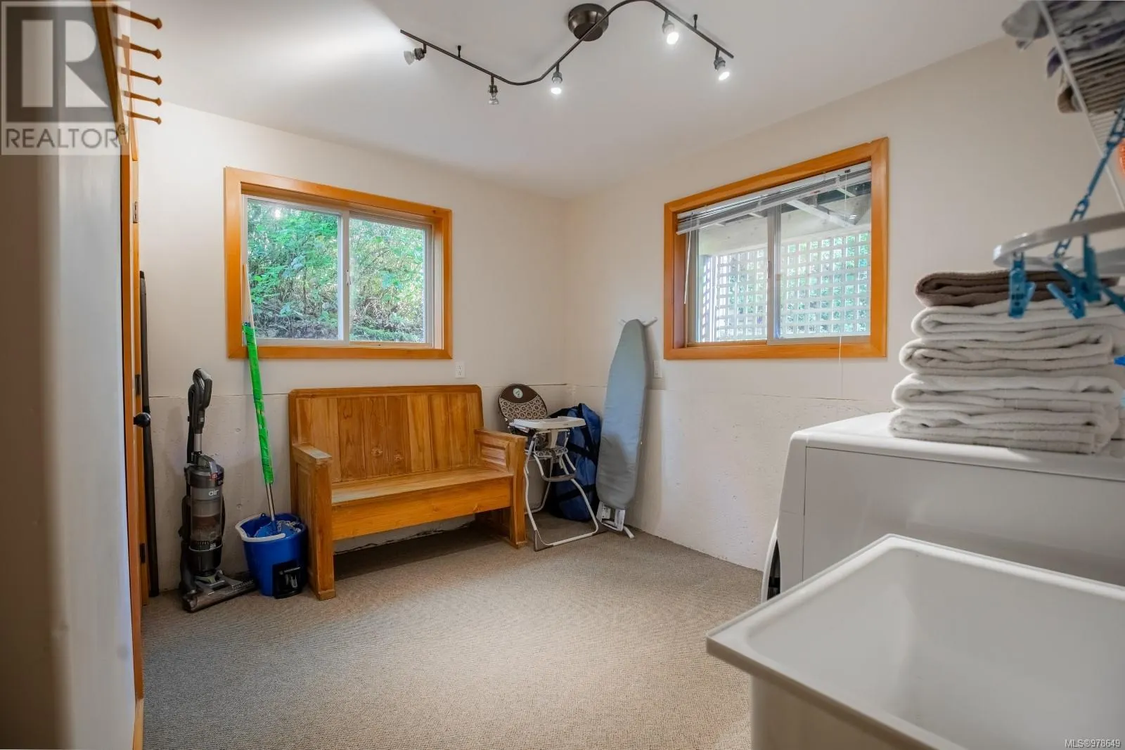 1027 Jensens Bay Rd