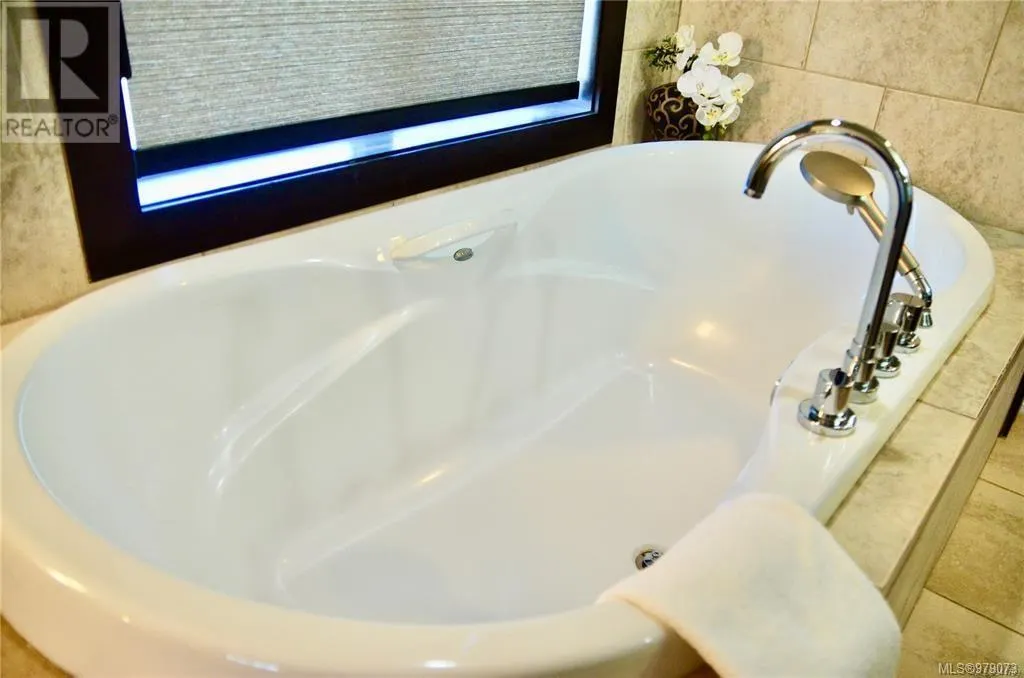 224 (B-1) 1175 Resort Dr