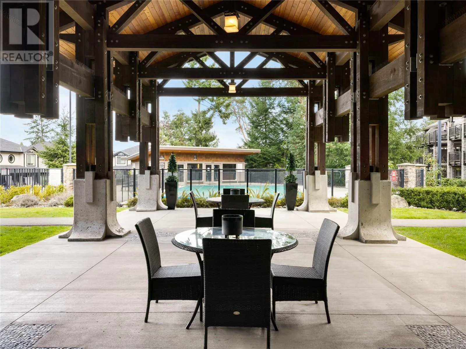 106 1175 Resort Dr