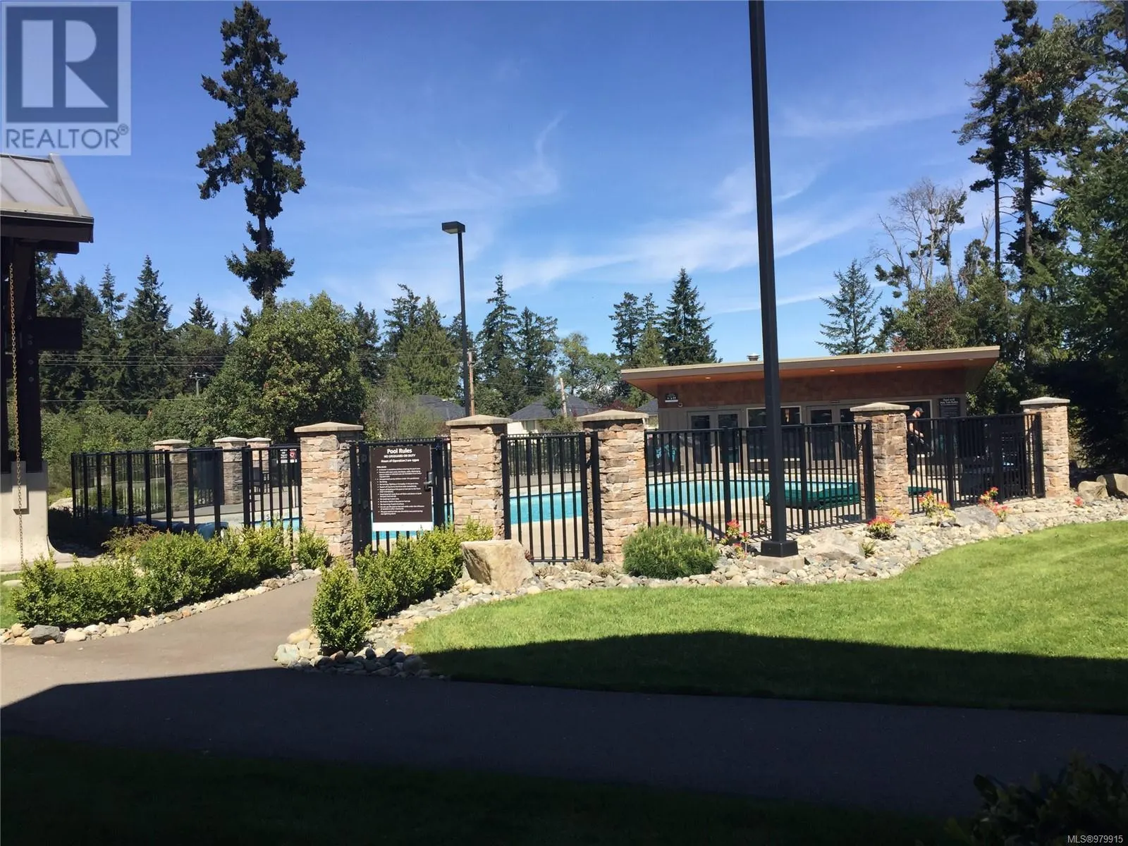 106 1175 Resort Dr