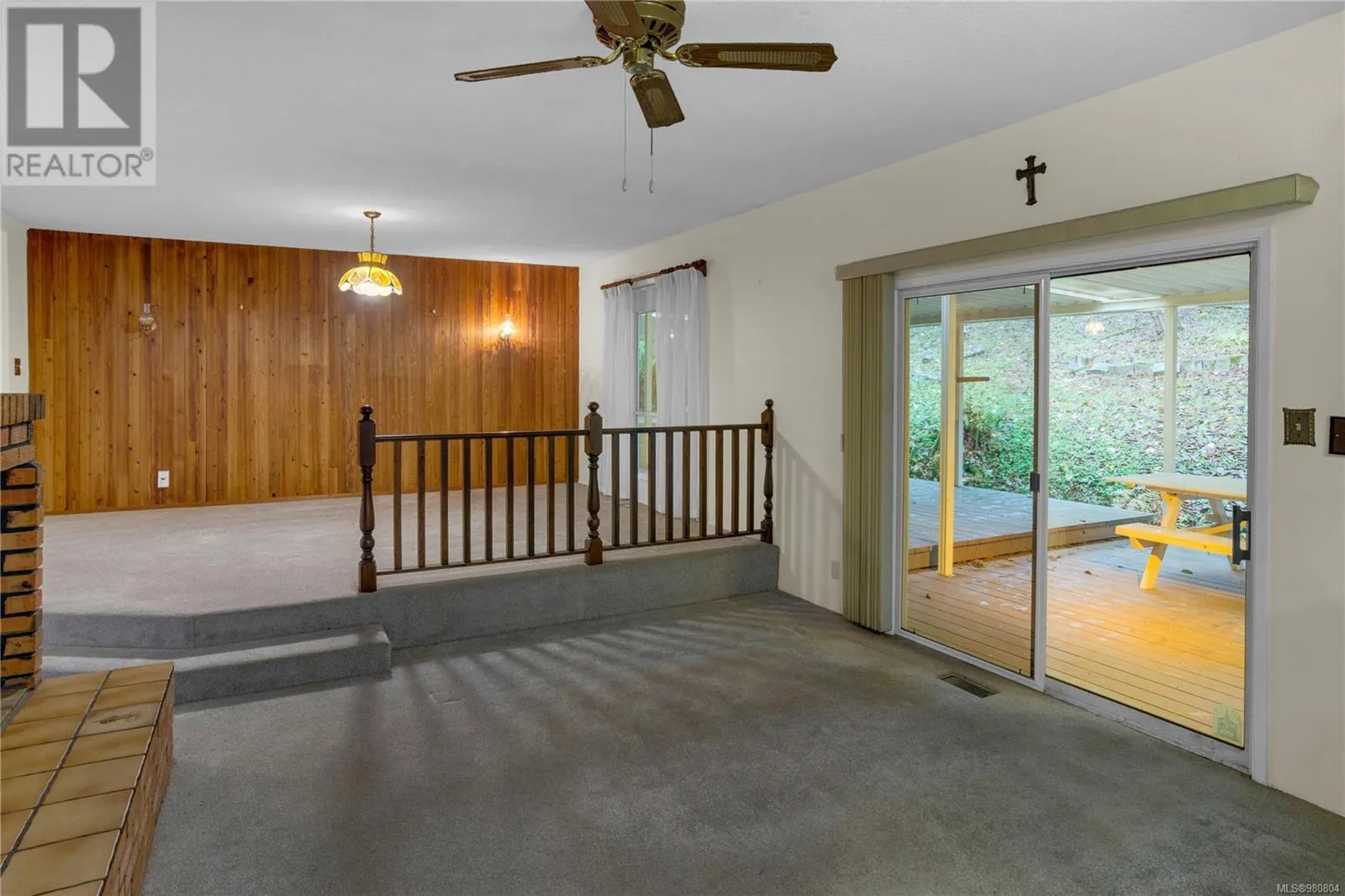 6513 Phantom Rd