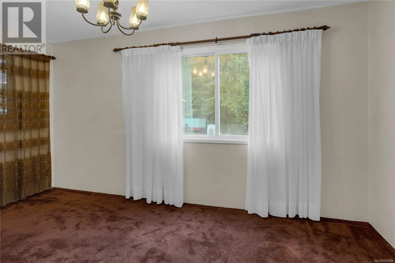 6513 Phantom Rd