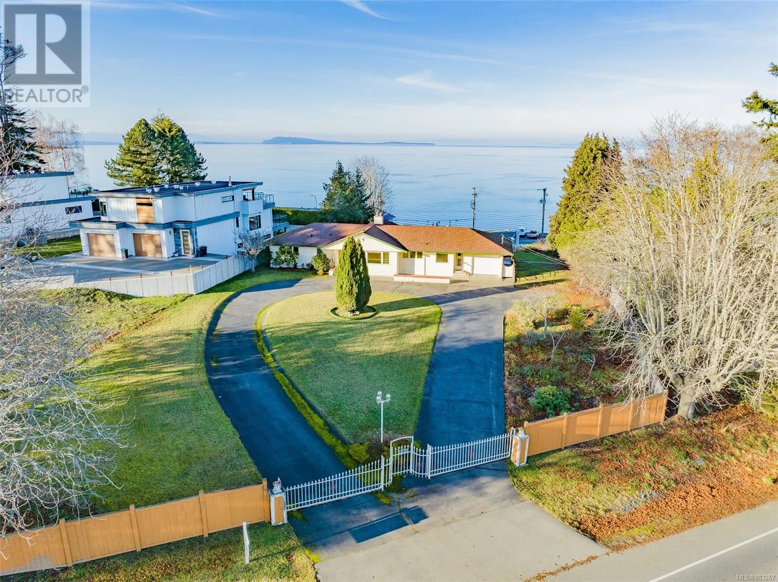 441 Memorial Ave