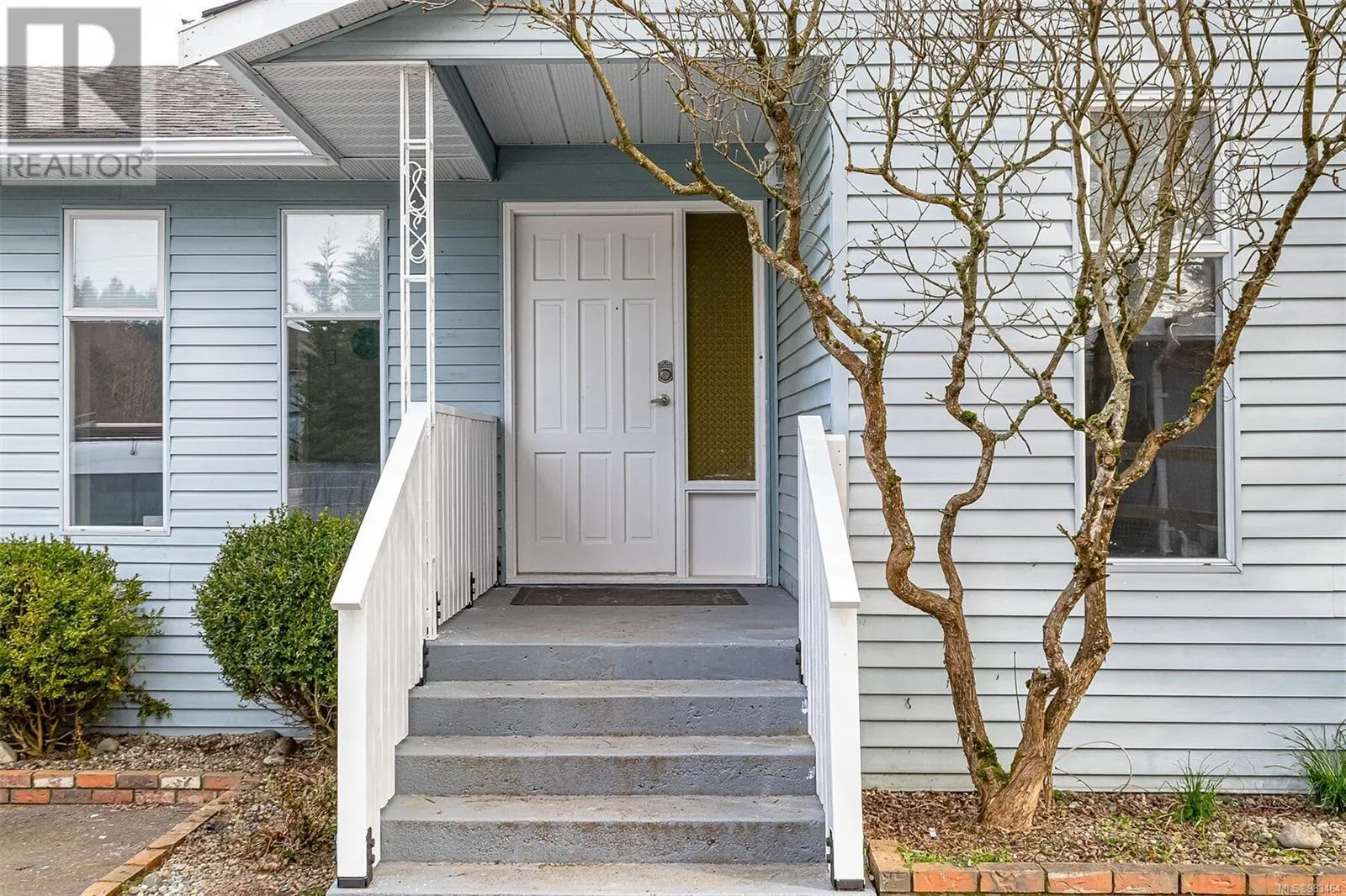 5545 Island Hwy