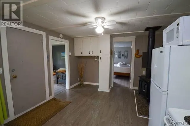 5545 Island Hwy