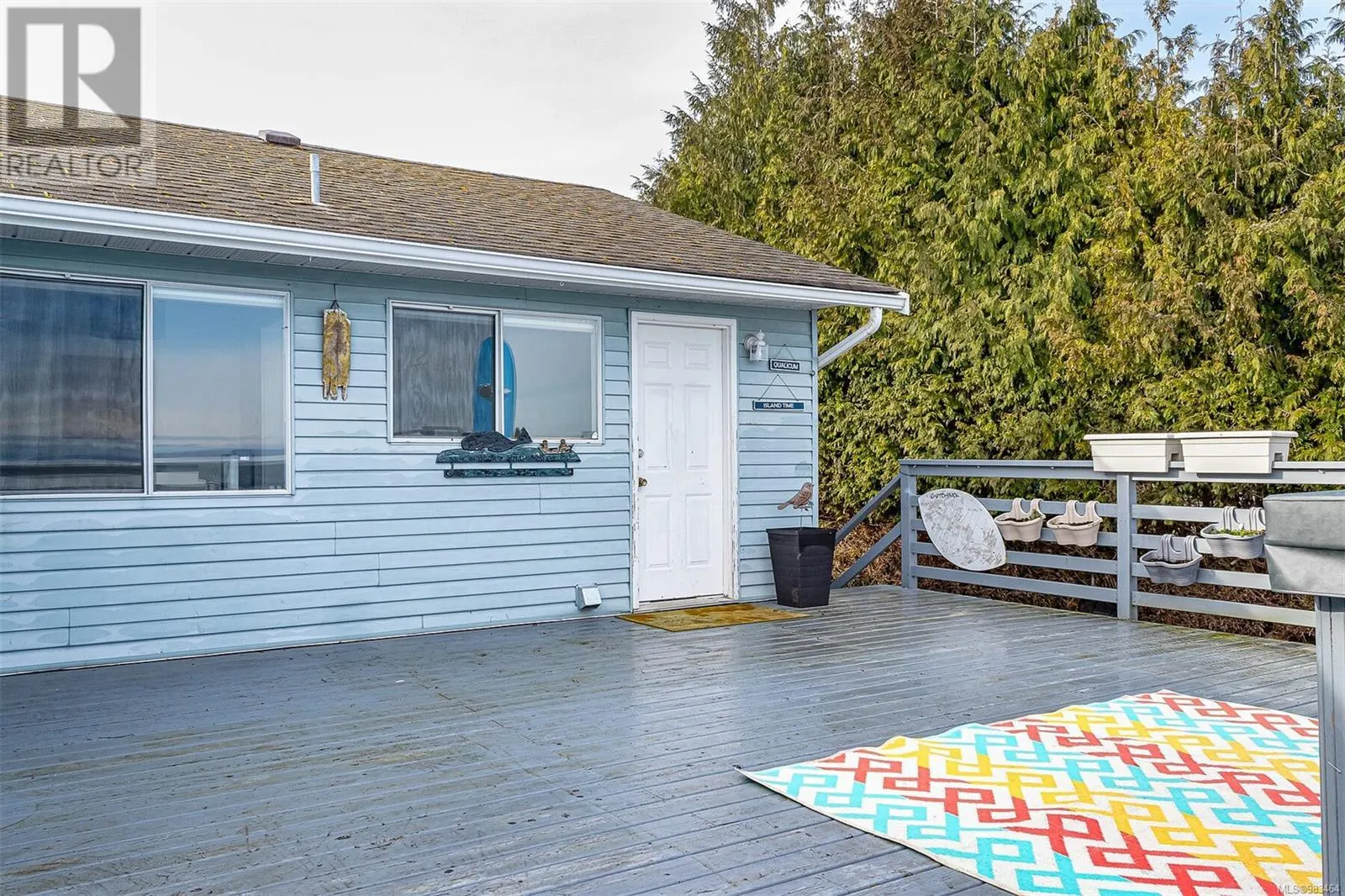 5545 Island Hwy
