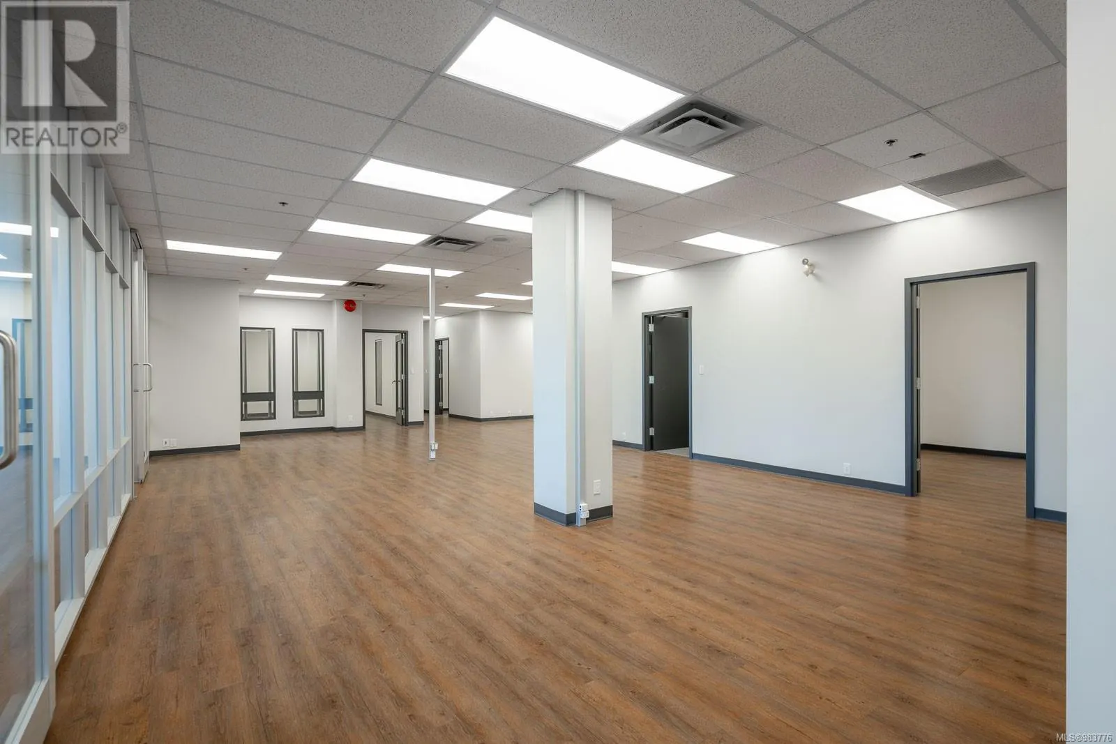 13 Victoria Cres