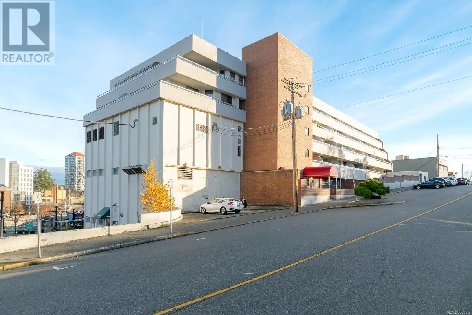 13 Victoria Cres