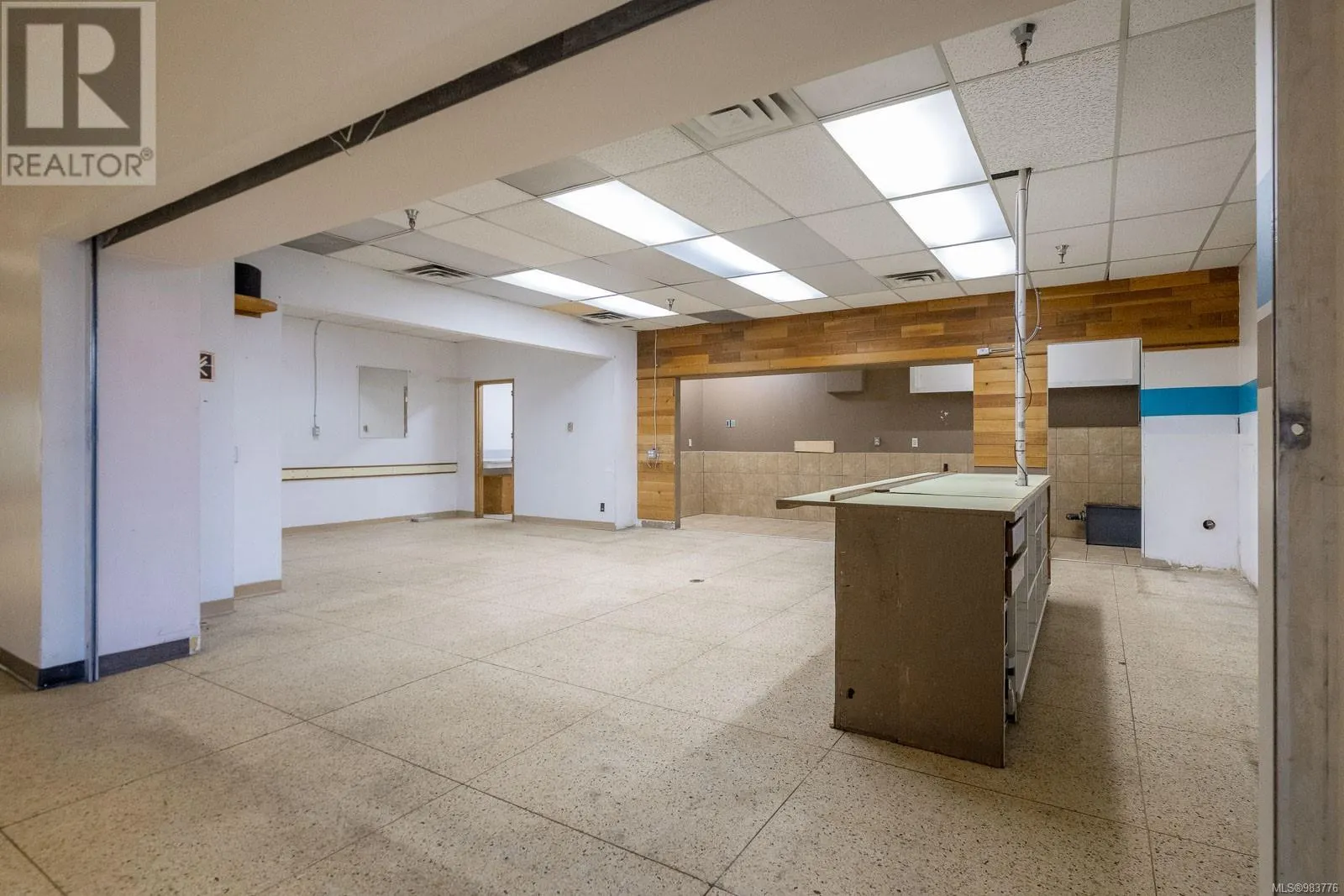 13 Victoria Cres