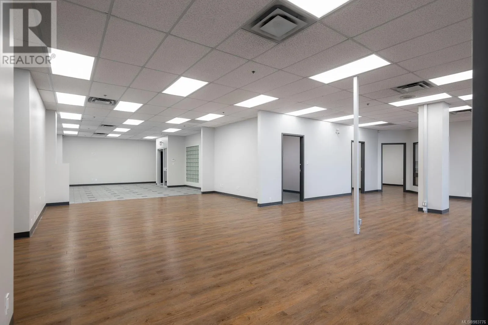 13 Victoria Cres