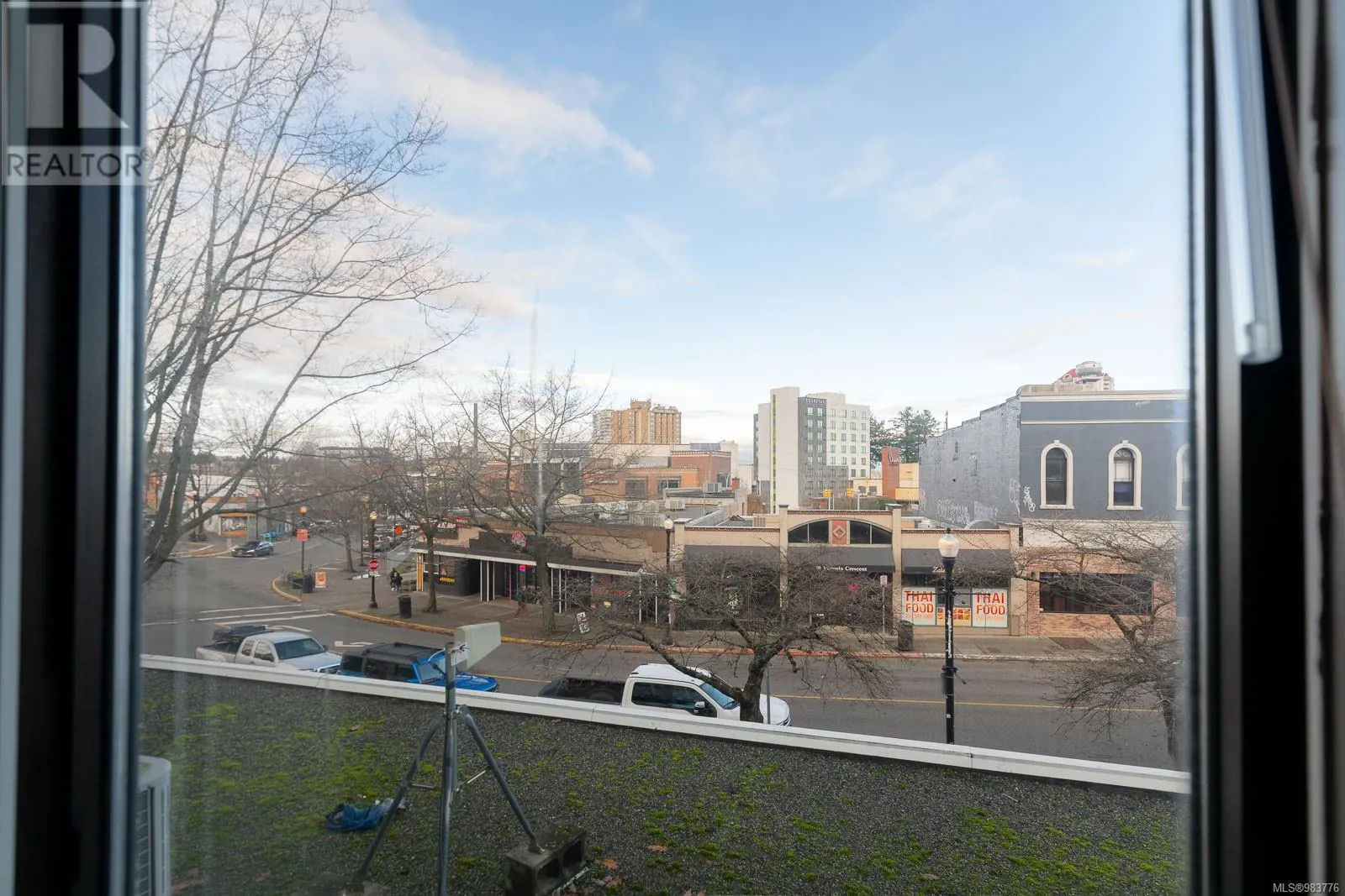 13 Victoria Cres