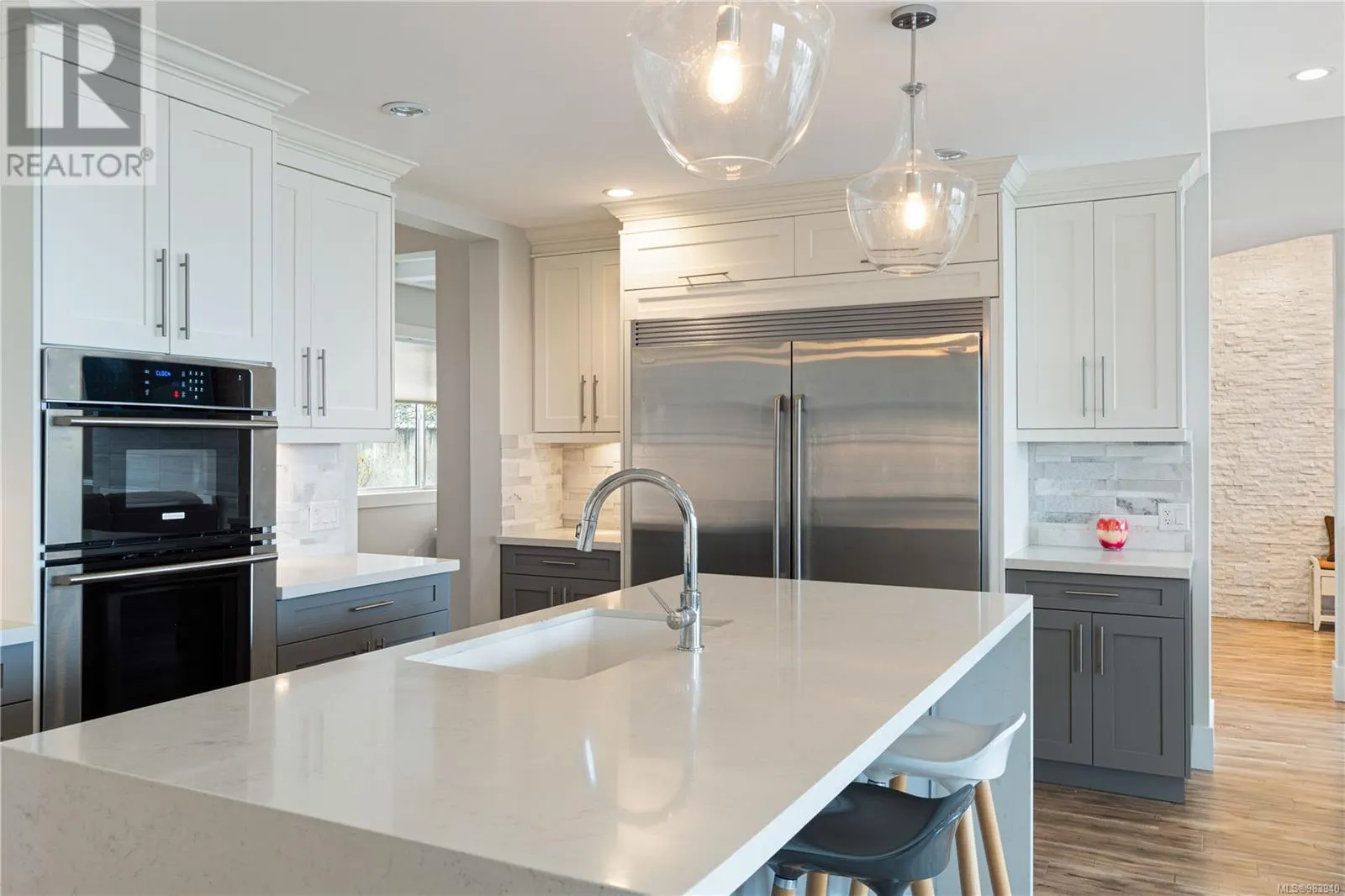 6259 Icarus Dr