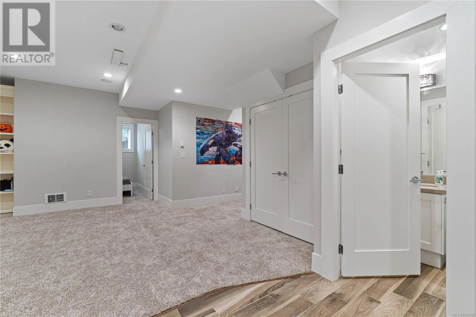 6259 Icarus Dr