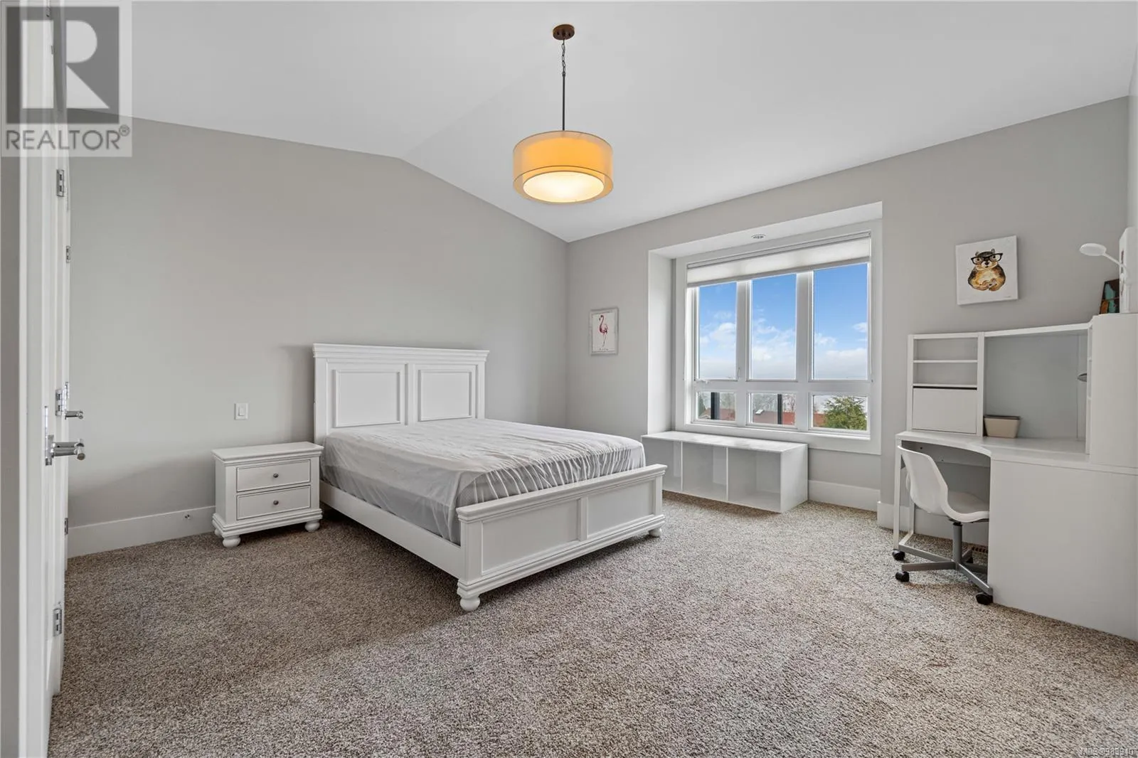 6259 Icarus Dr