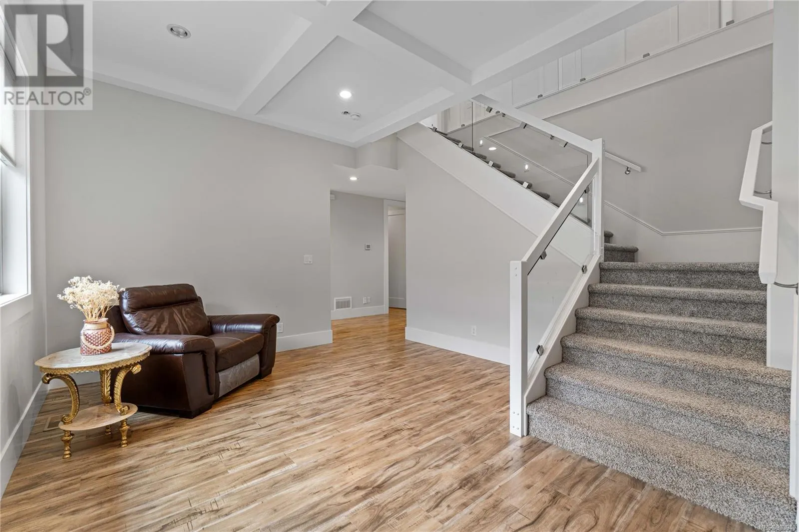 6259 Icarus Dr