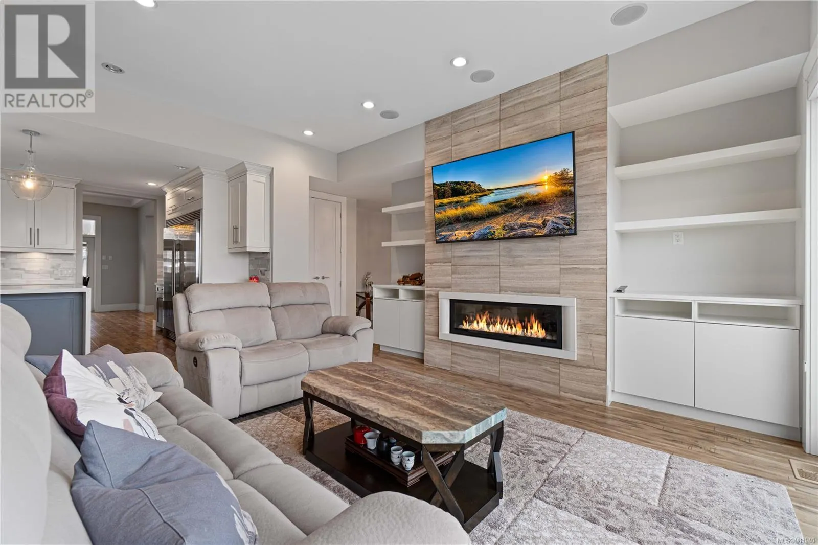 6259 Icarus Dr