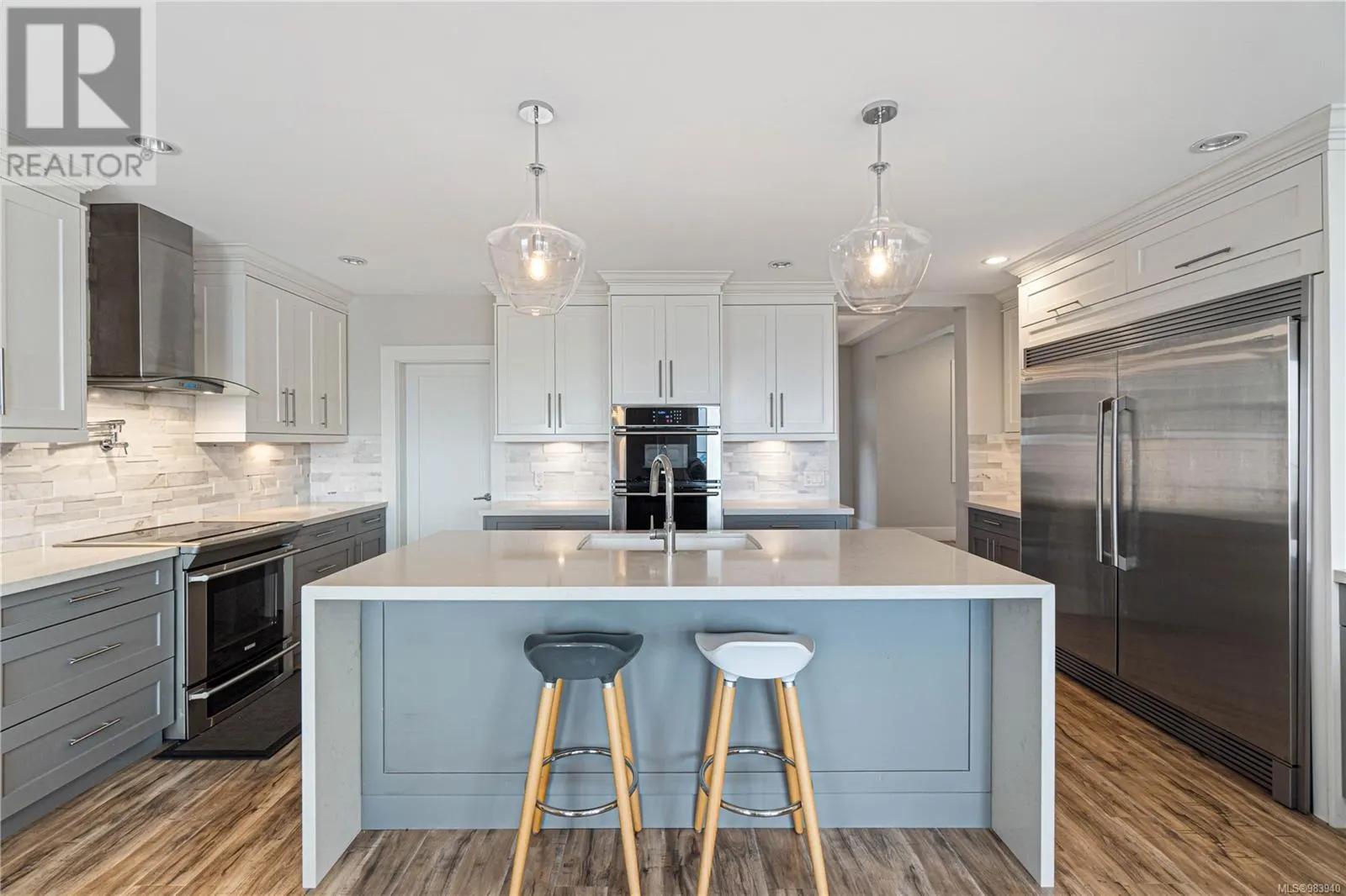 6259 Icarus Dr