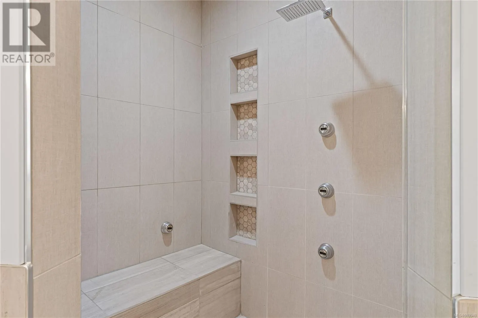 6259 Icarus Dr
