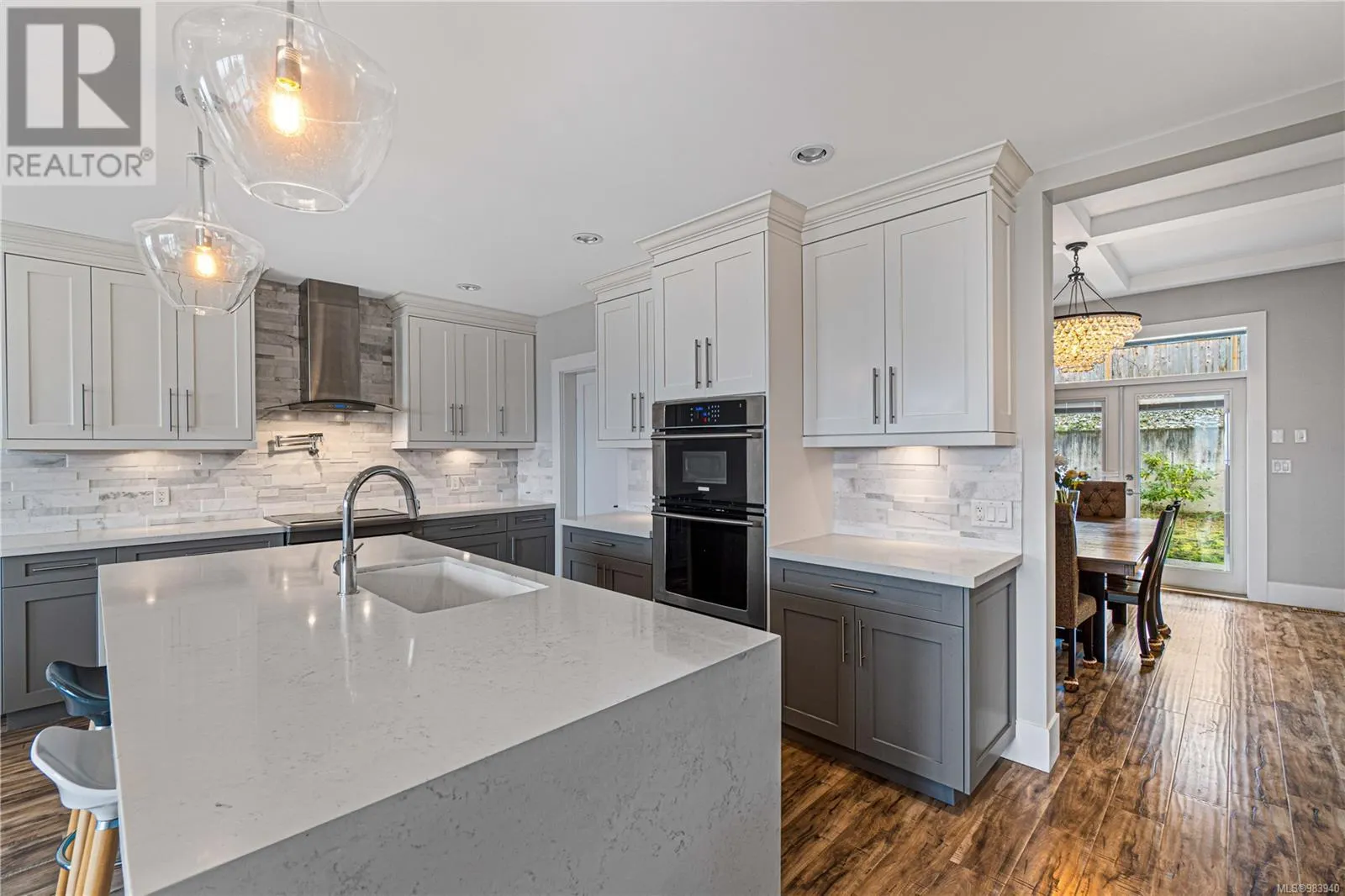 6259 Icarus Dr