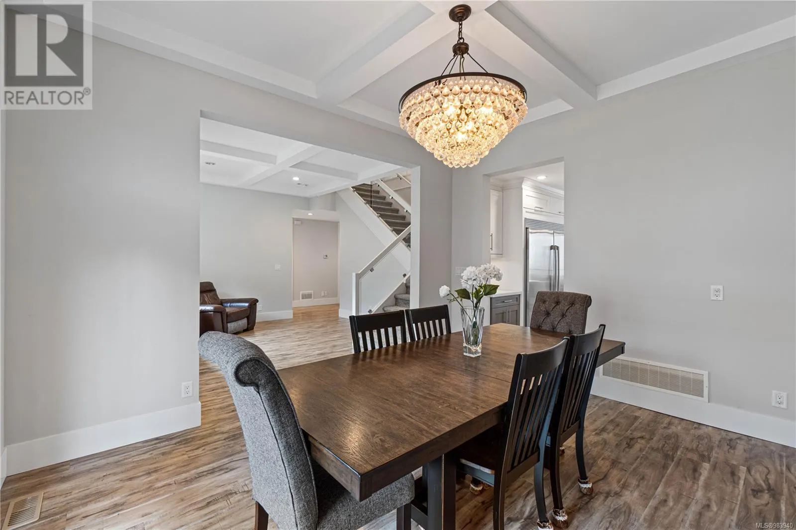 6259 Icarus Dr