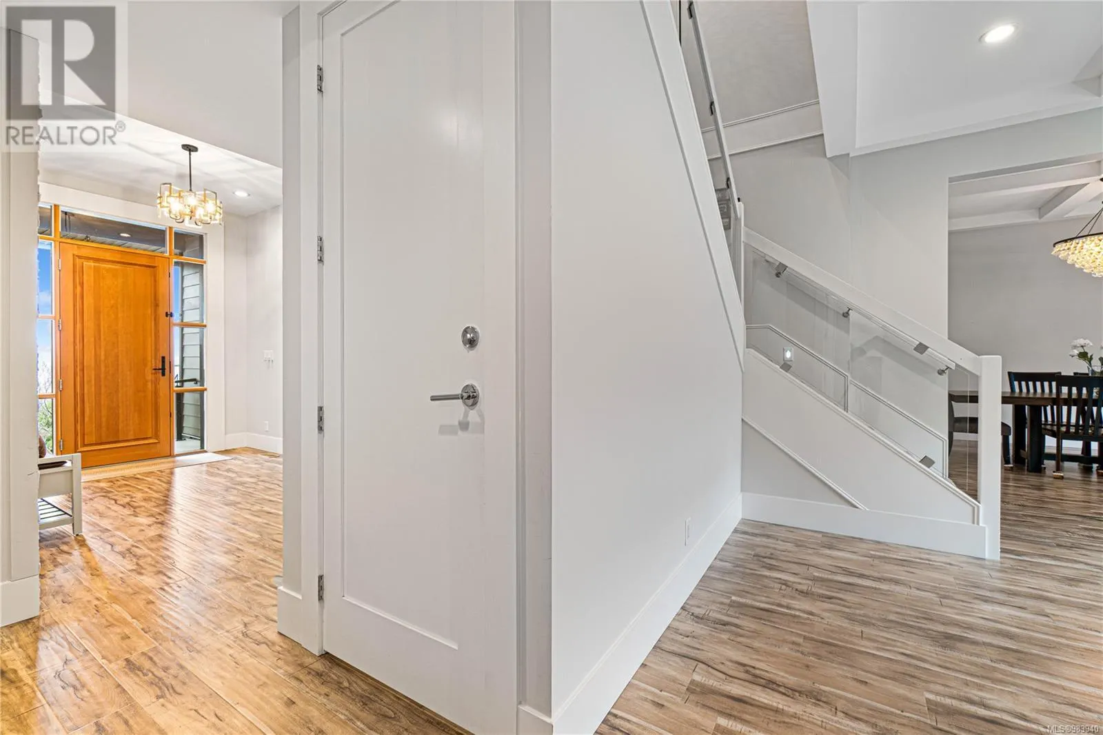 6259 Icarus Dr