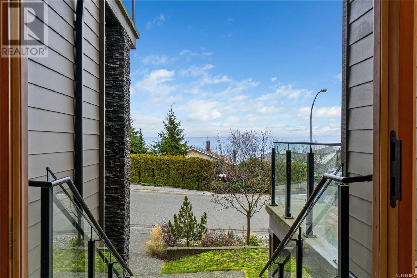 6259 Icarus Dr