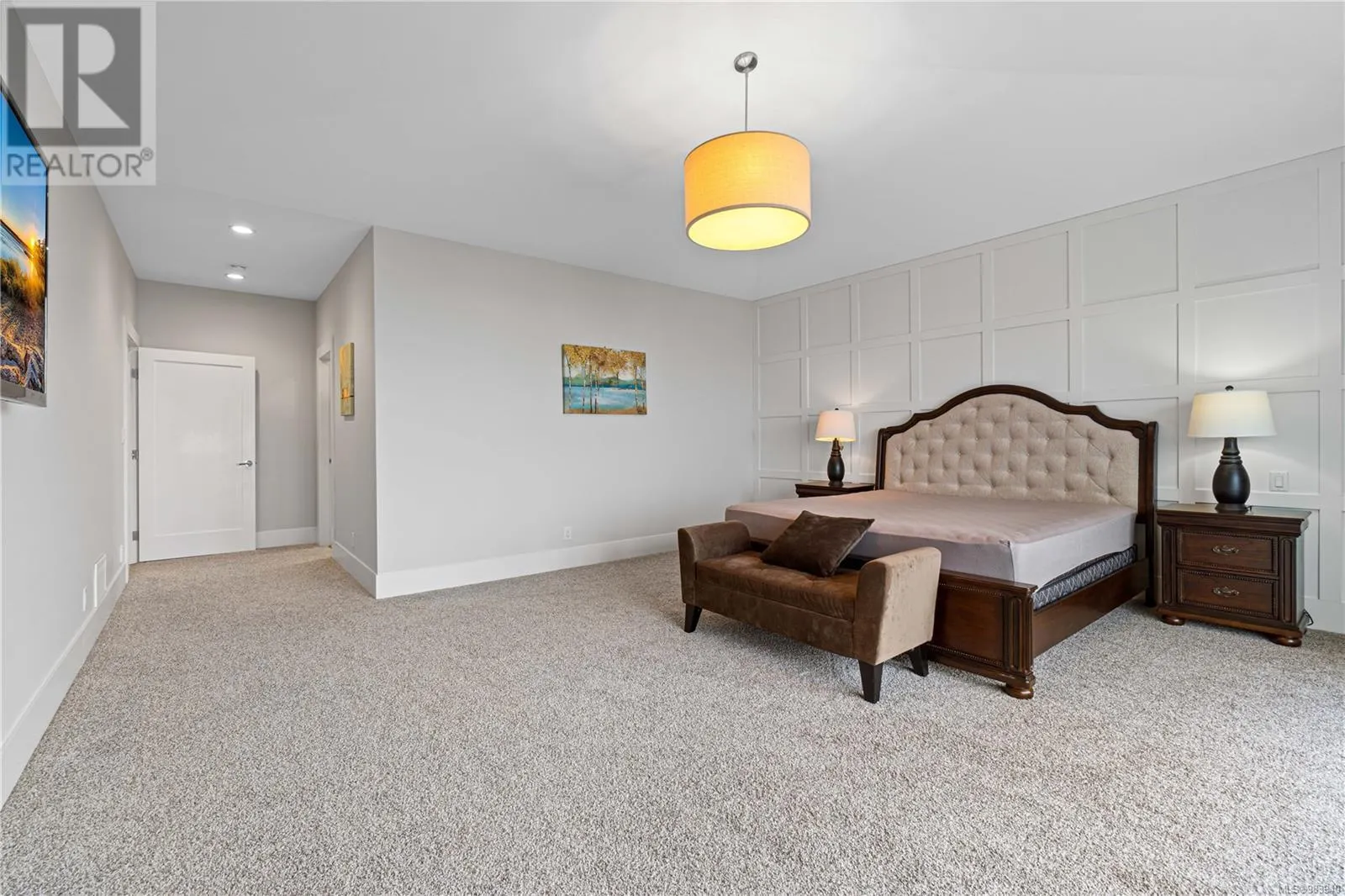 6259 Icarus Dr
