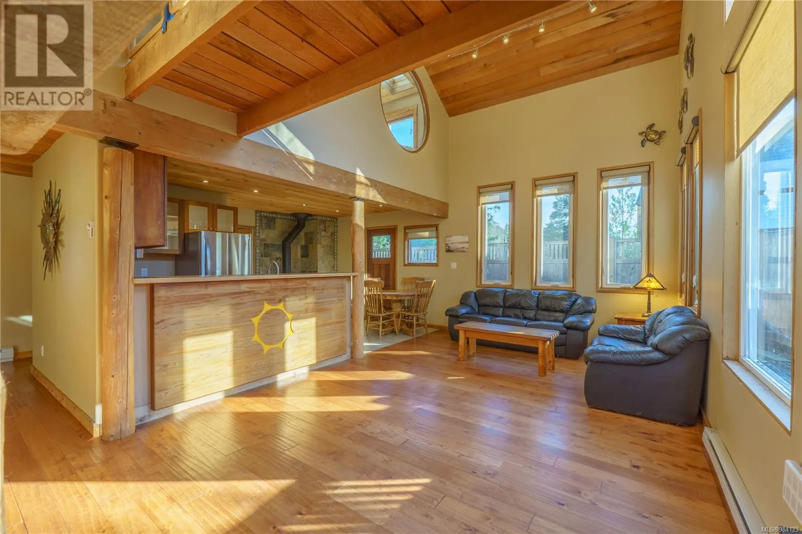 316 Leighton Way