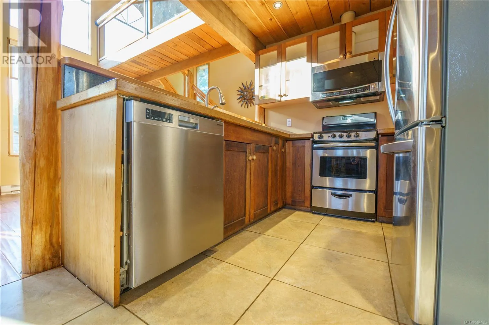 316 Leighton Way