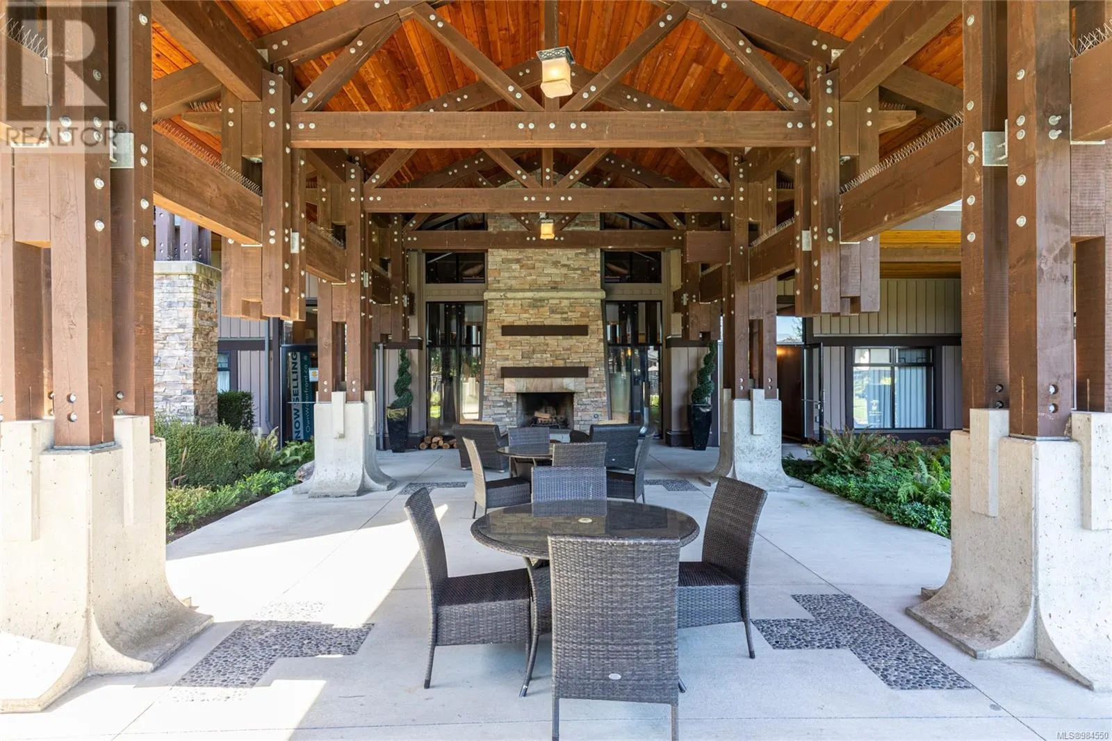 3 1175 Resort Dr