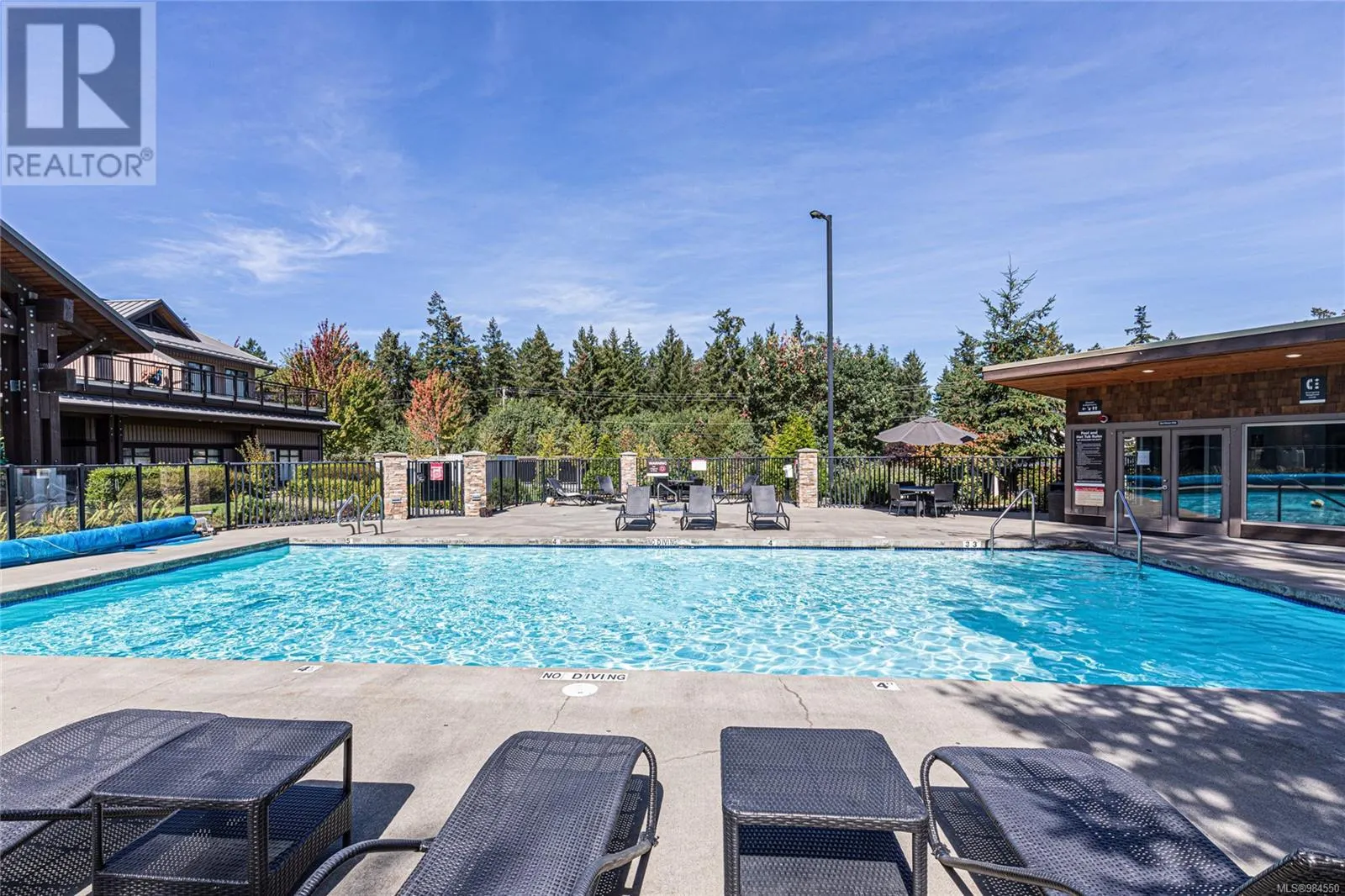 3 1175 Resort Dr