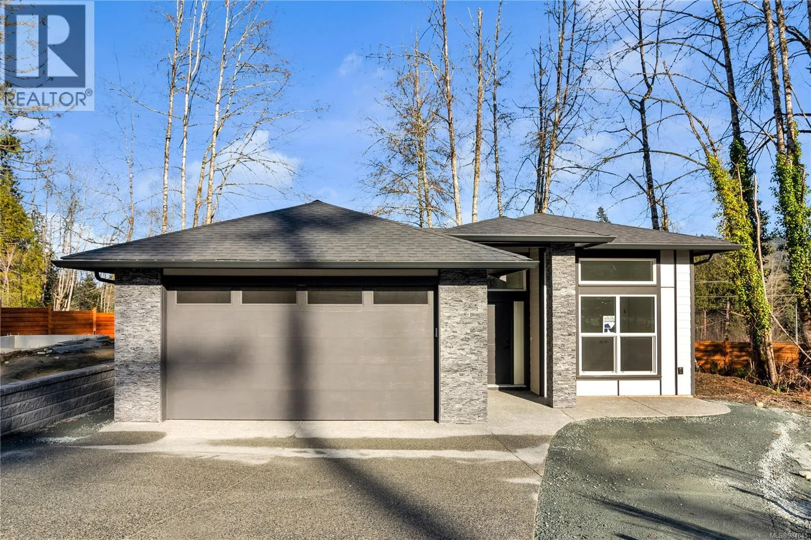 115 Bald Eagle Cres