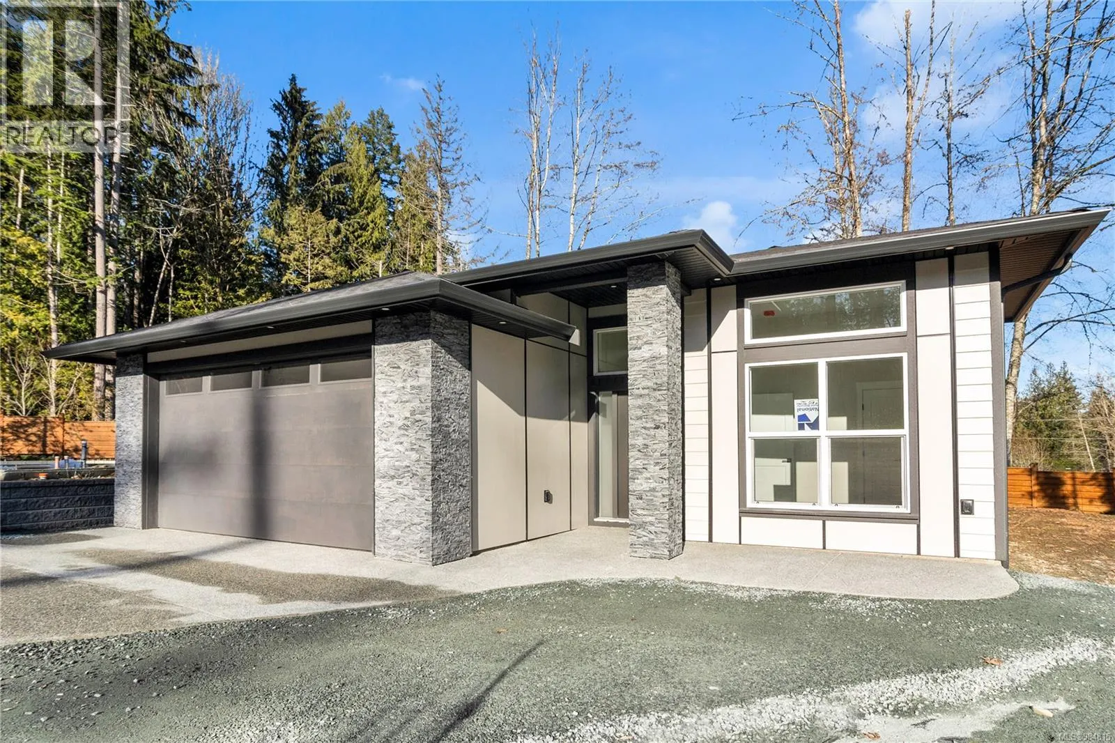 115 Bald Eagle Cres