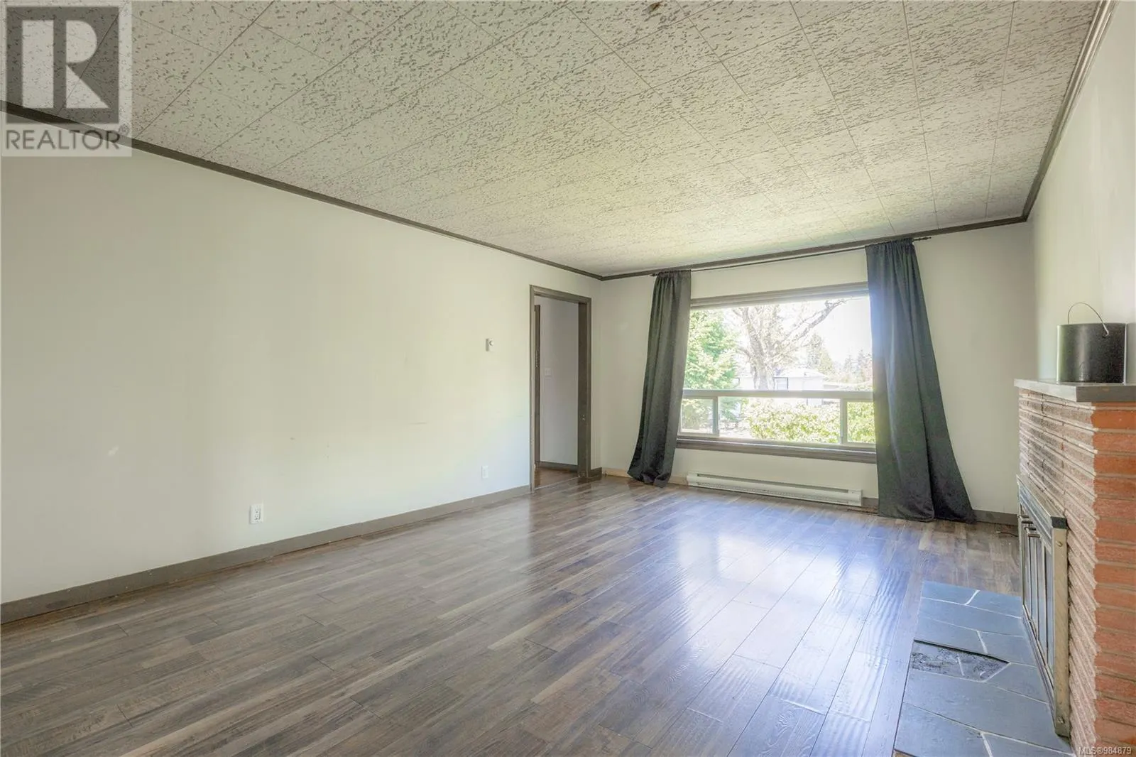 1019/1023 Dufferin Cres