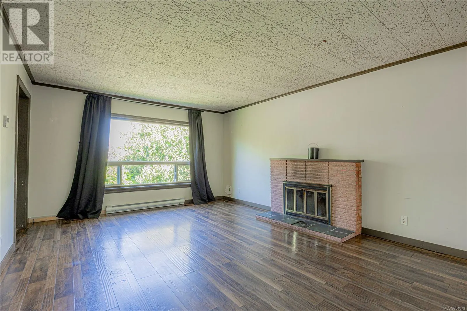 1019/1023 Dufferin Cres