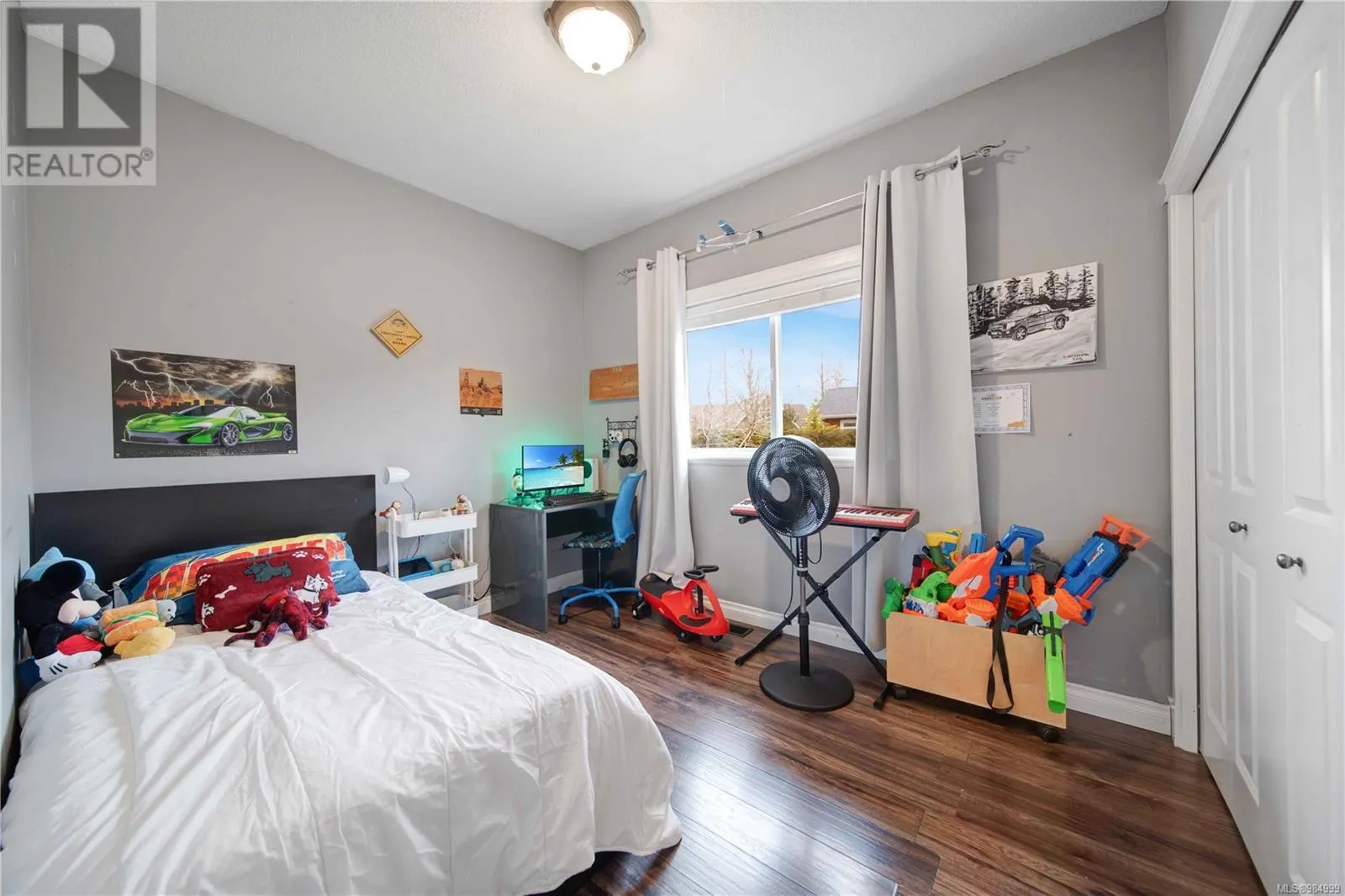 492 Poets Trail Dr
