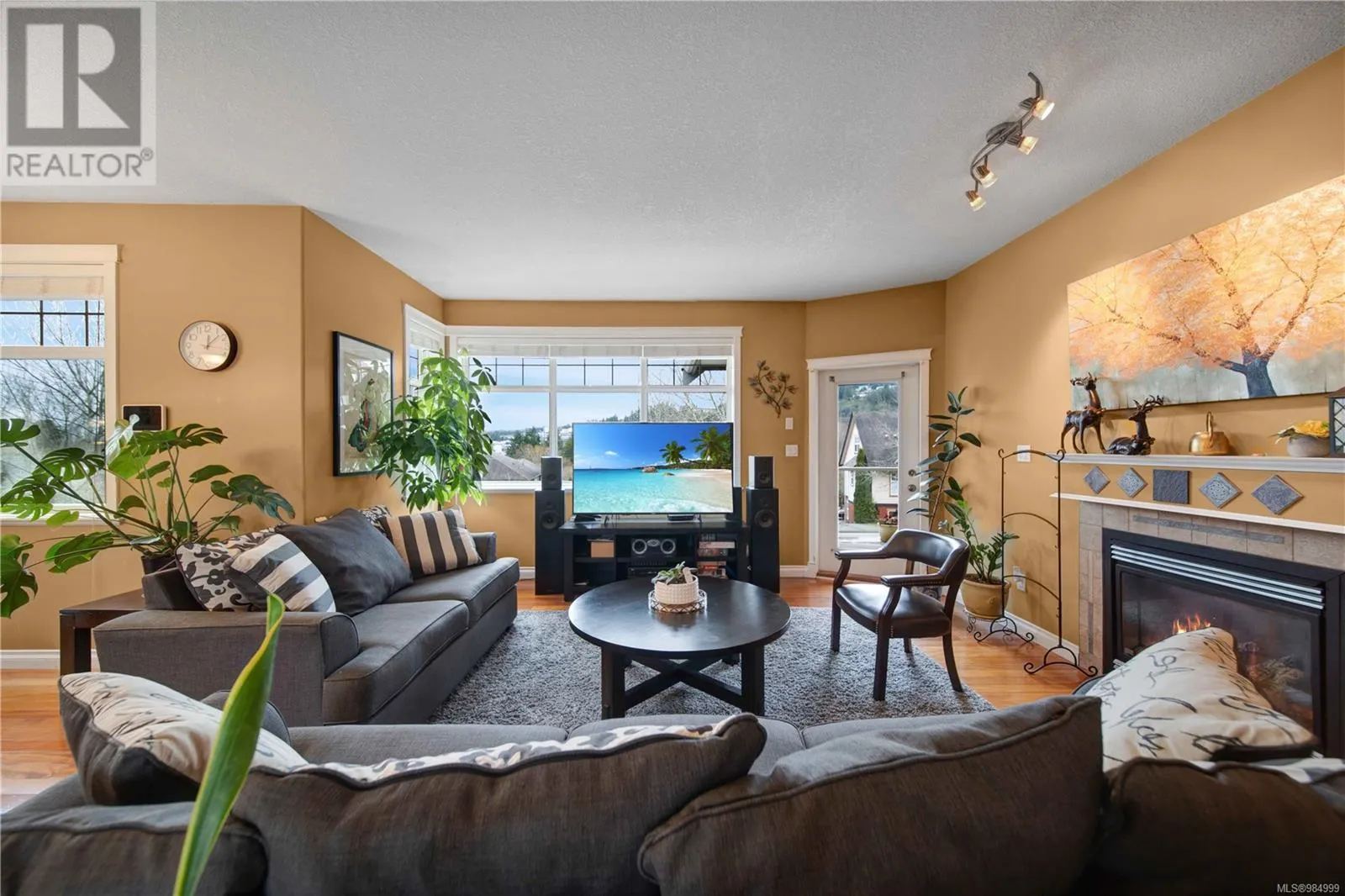 492 Poets Trail Dr