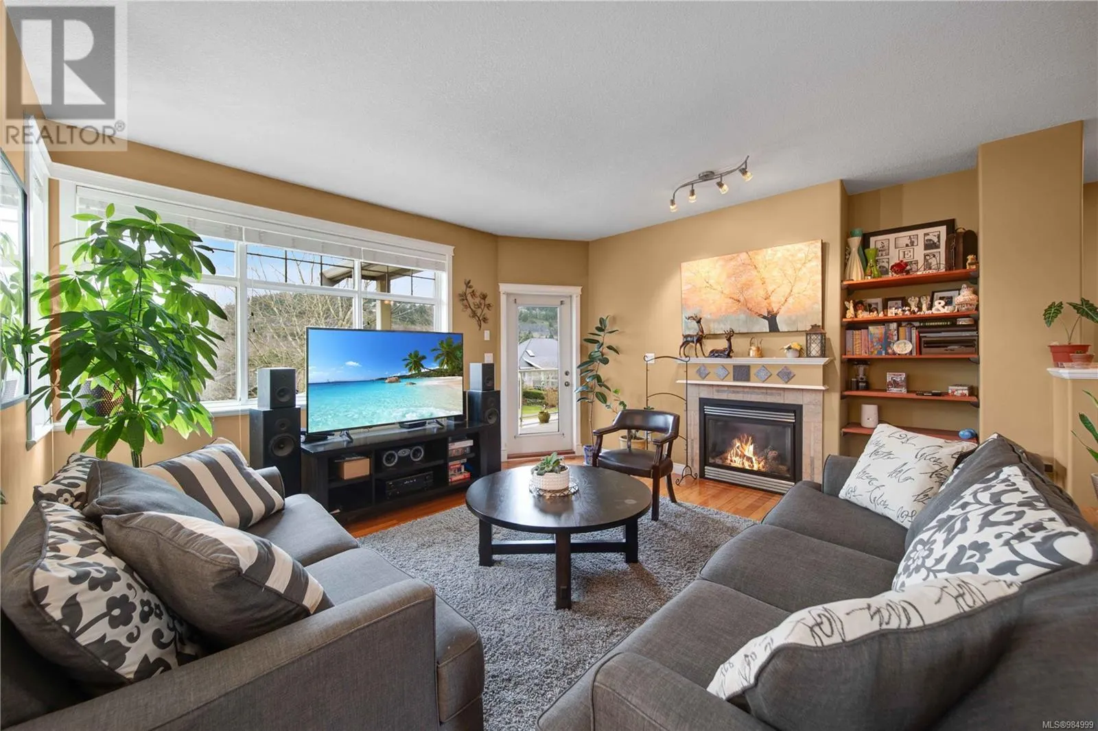 492 Poets Trail Dr