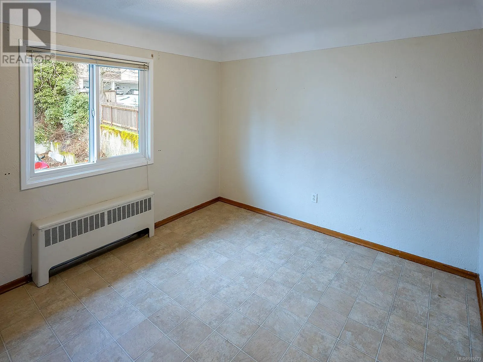 1140- 1148 Esquimalt Rd