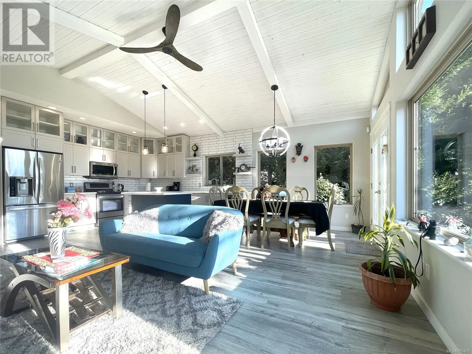 4712 Shell Beach Rd
