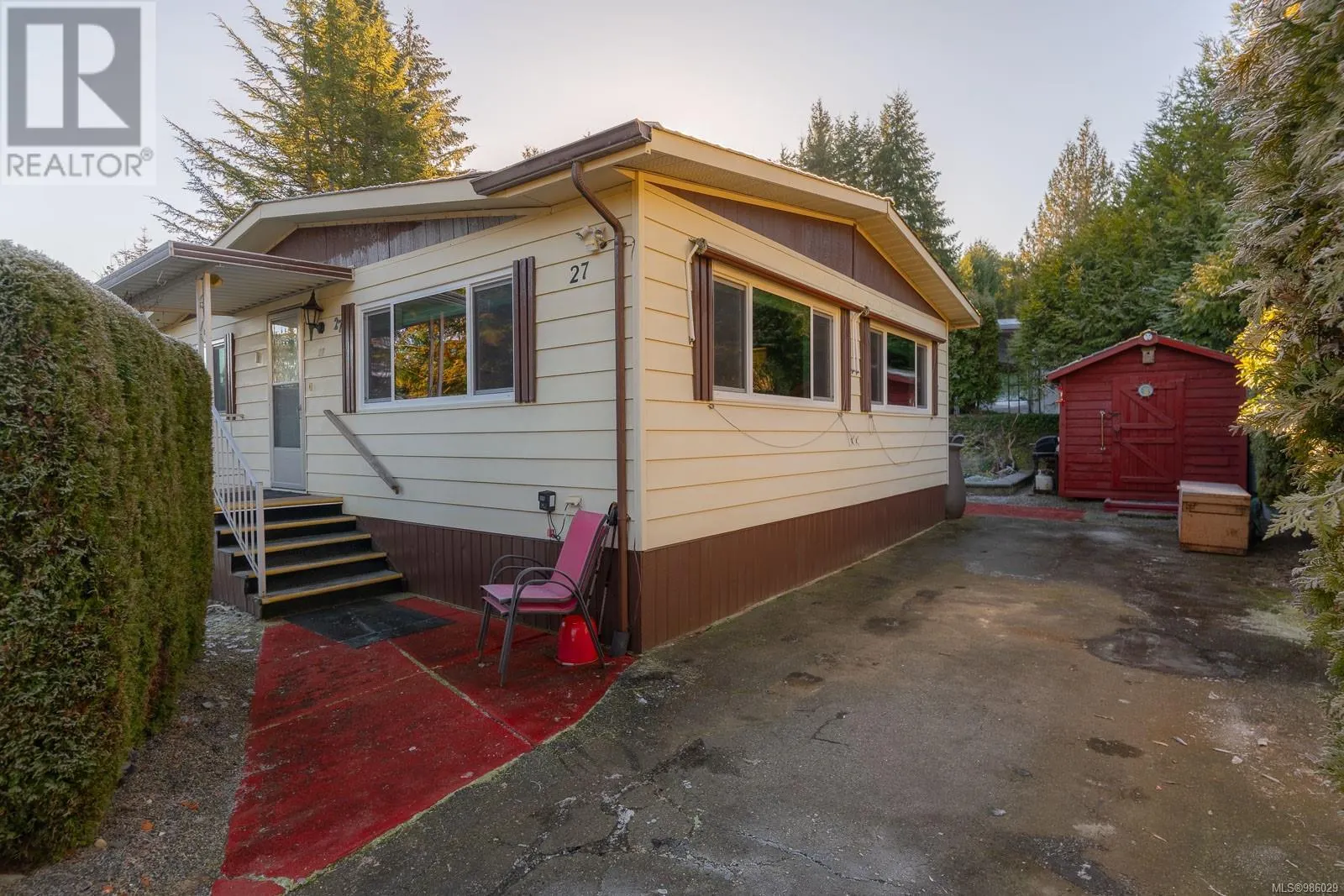 27 5150 Christie Rd