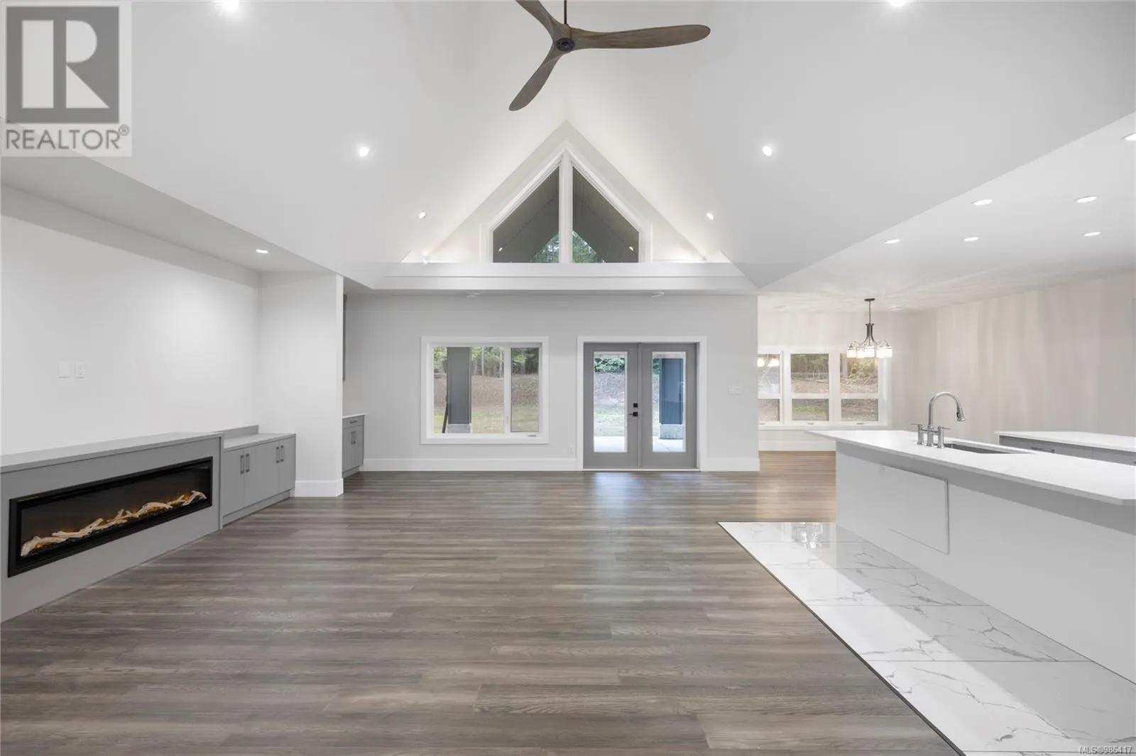 1940 Timberlake Pl