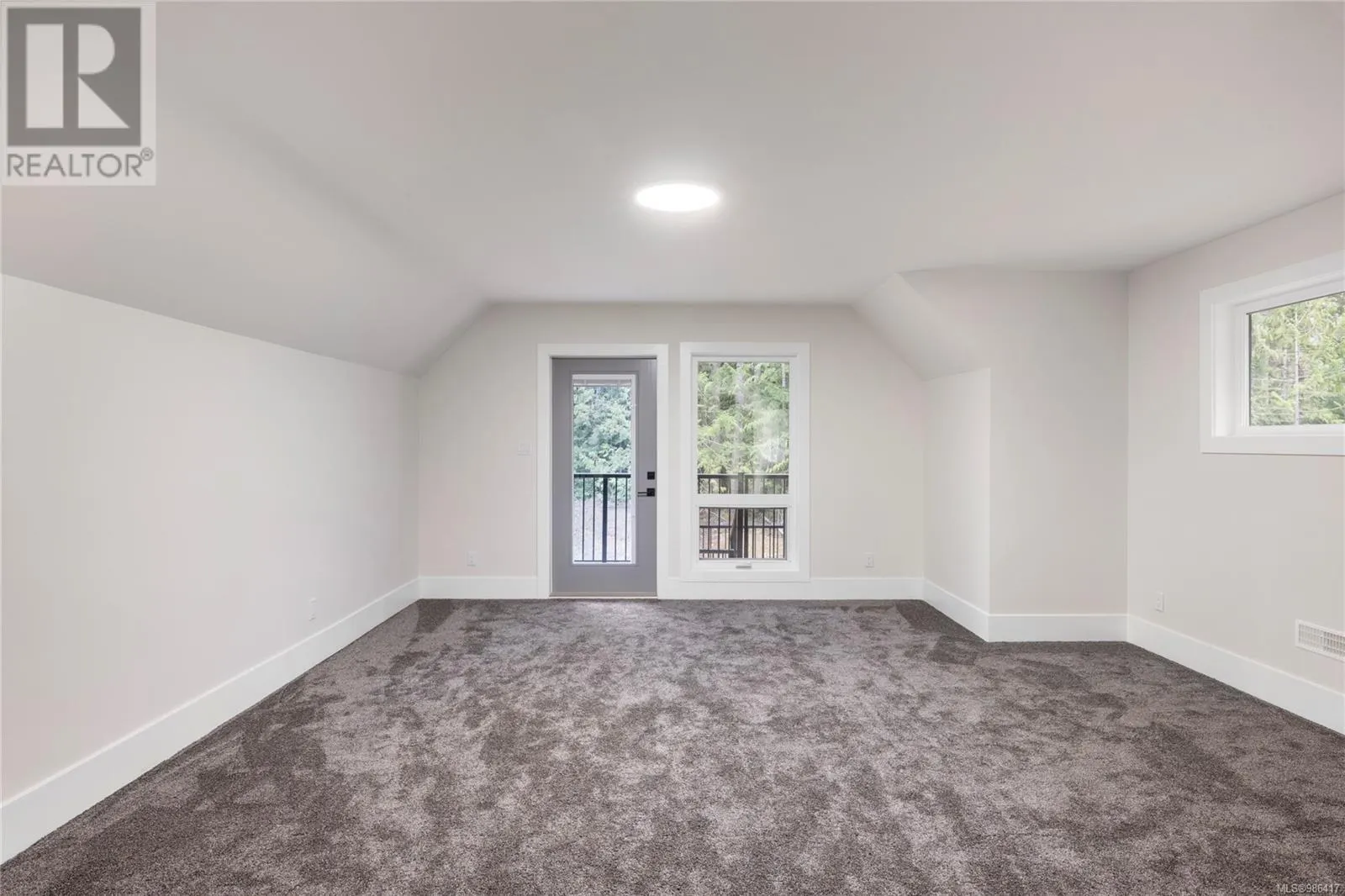 1940 Timberlake Pl